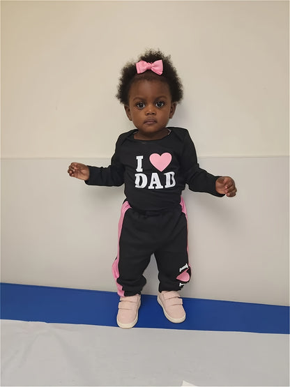 KuKitty Newborn Baby Girl Clothes Infant Girls 2pcs Outfit Set I Love Dad/Mom Print Bodysuit Tops And Pants, Perfect for Outdoor