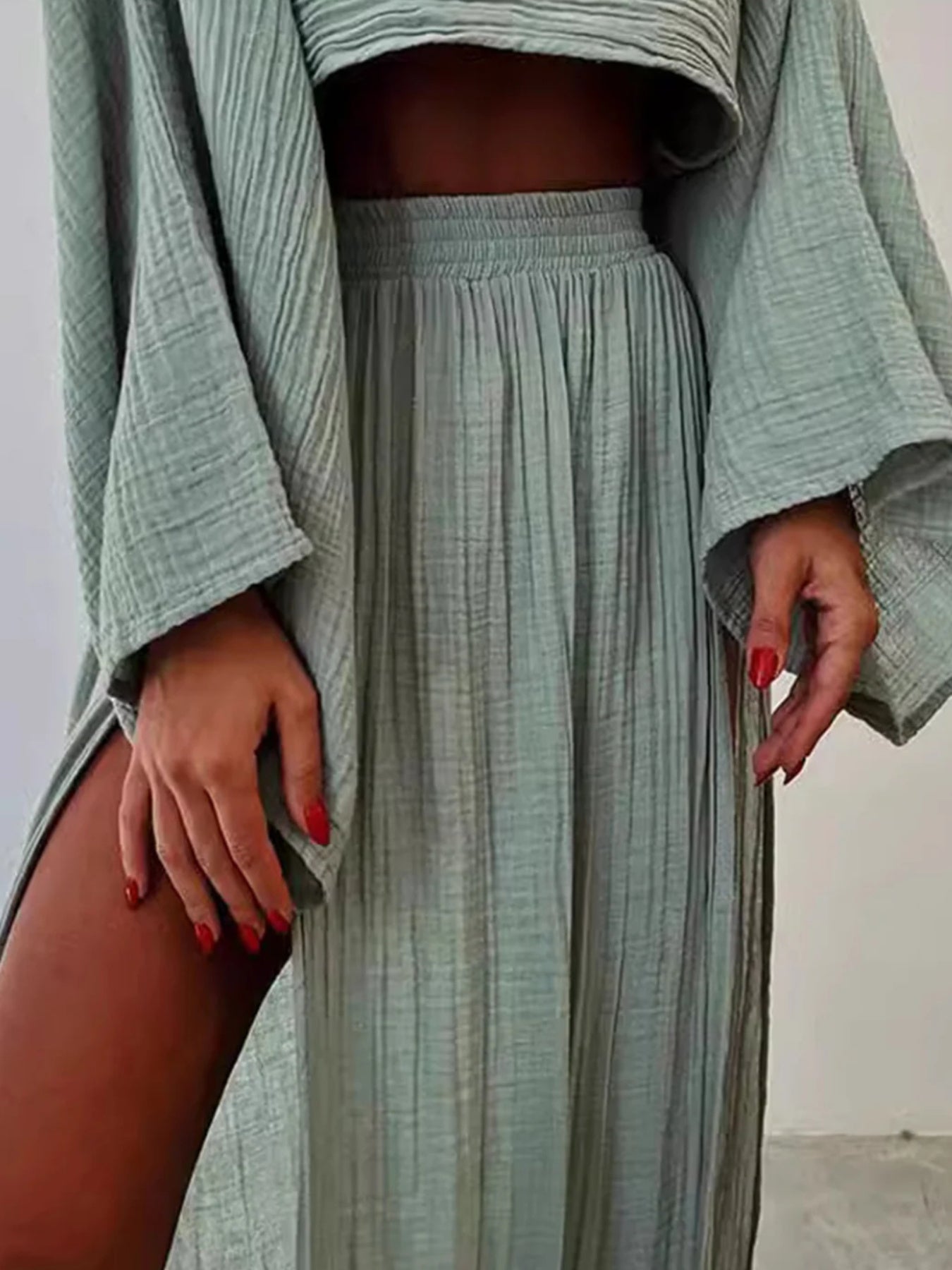 Spring Summer Women'S Chic Vacation Set| Soft Fabric Relaxed Fit Tapered Design| Cropped Top High Waist Slit Casual Pants Two Piece Set Style For Casual Friday And Weekend Errands Occasions| Comfortable Beach Outfits For Women