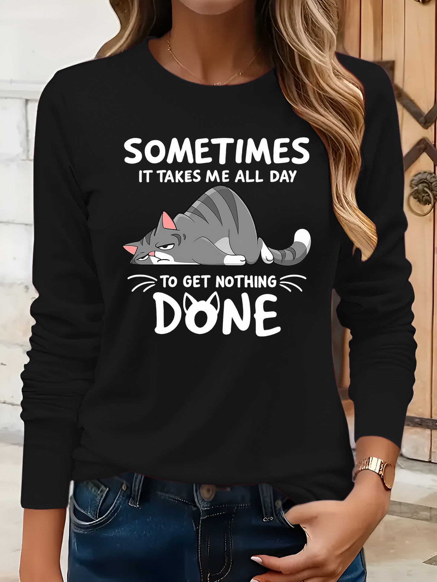 Casual Top Featuring a Round Neck And a Cartoon Cat Print, Suitable for Machine Washing, Designed for a Regular Fit in Spring, Autumn, And Winter, Made from Comfortable Fabric