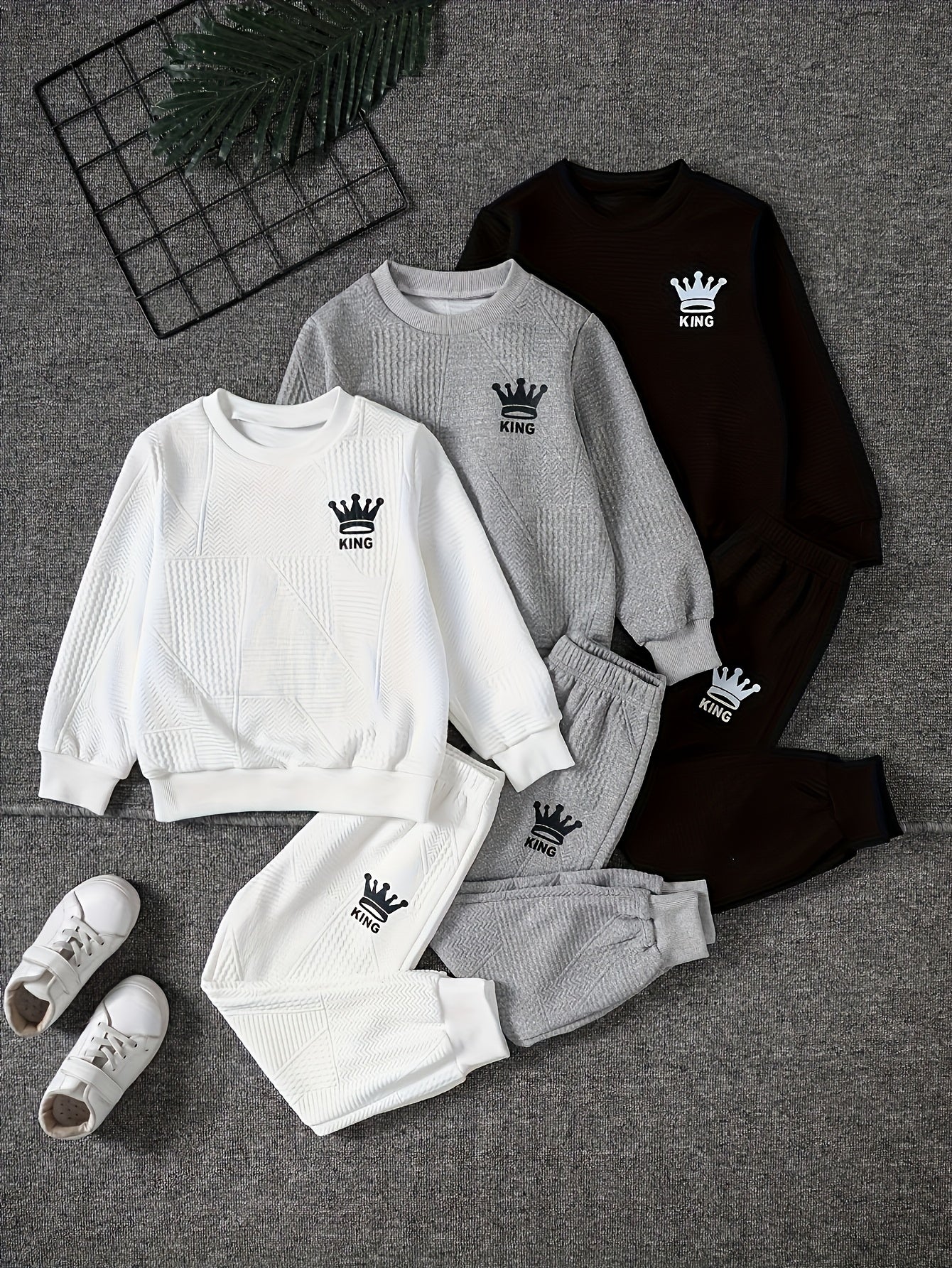 Randomly Shipped 4pcs Of Versatile Autumn winter Boys Clothing for Ages 3 14 - product view 2