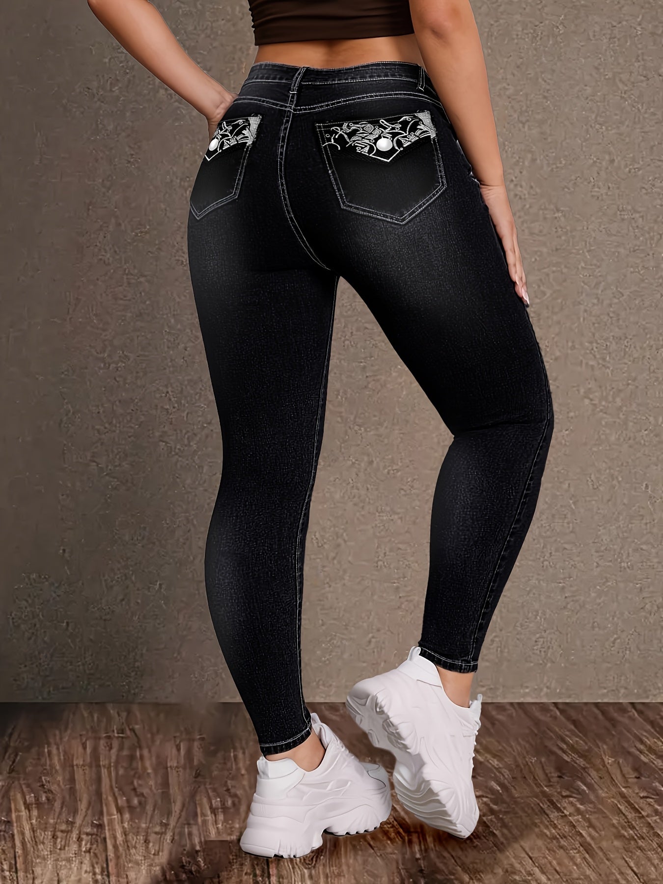 Women's High-Waisted Slim Fit Denim Jeans with Geometric Embroidery Back Pocket & Decorative Buttons - Stretchy Cotton Streetwear Pants for Casual Outings