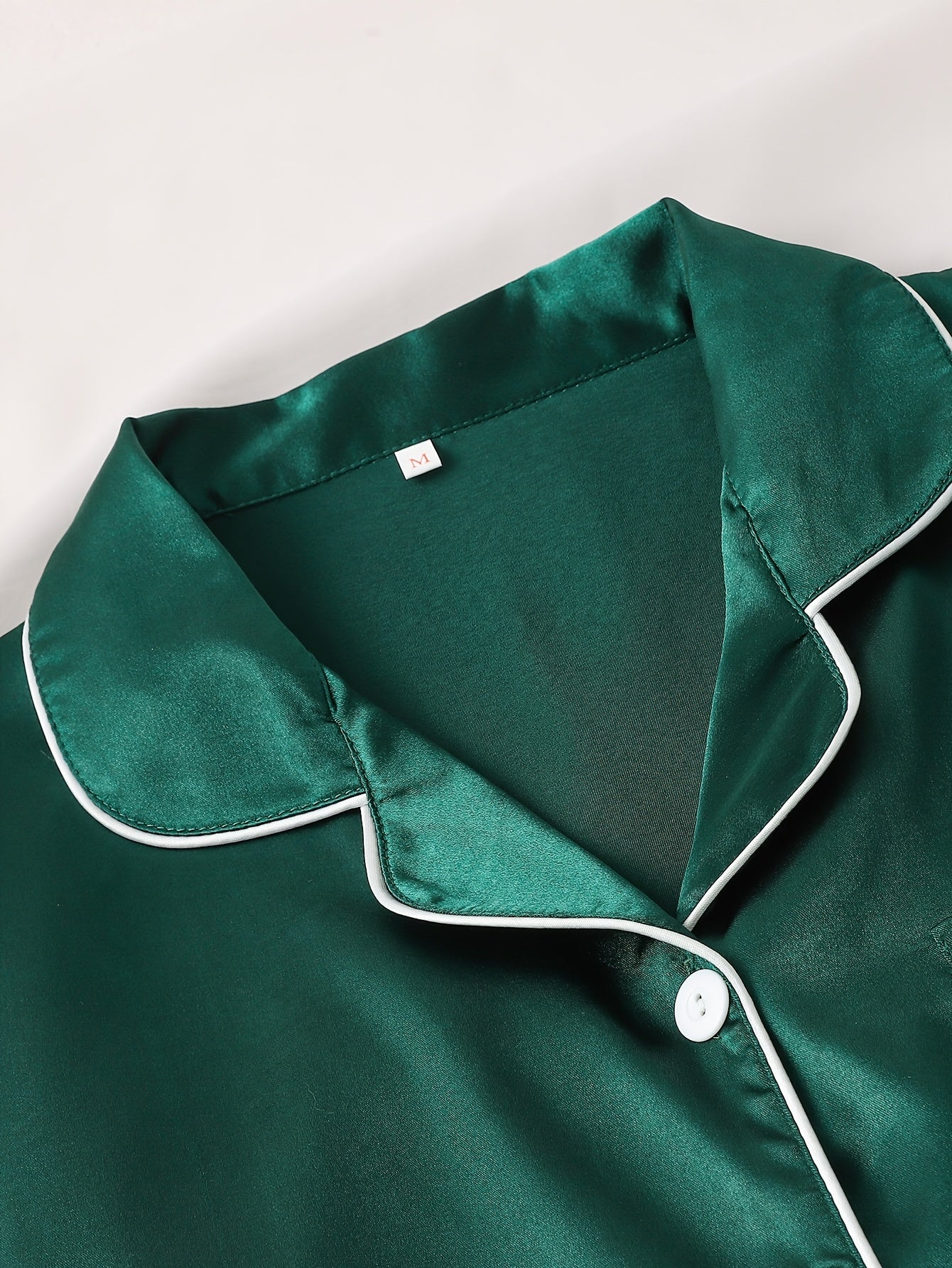 Solid Satin Pajama Set, Casual Short Sleeve Buttons Lapel Top & Shorts, Women'S Sleepwear