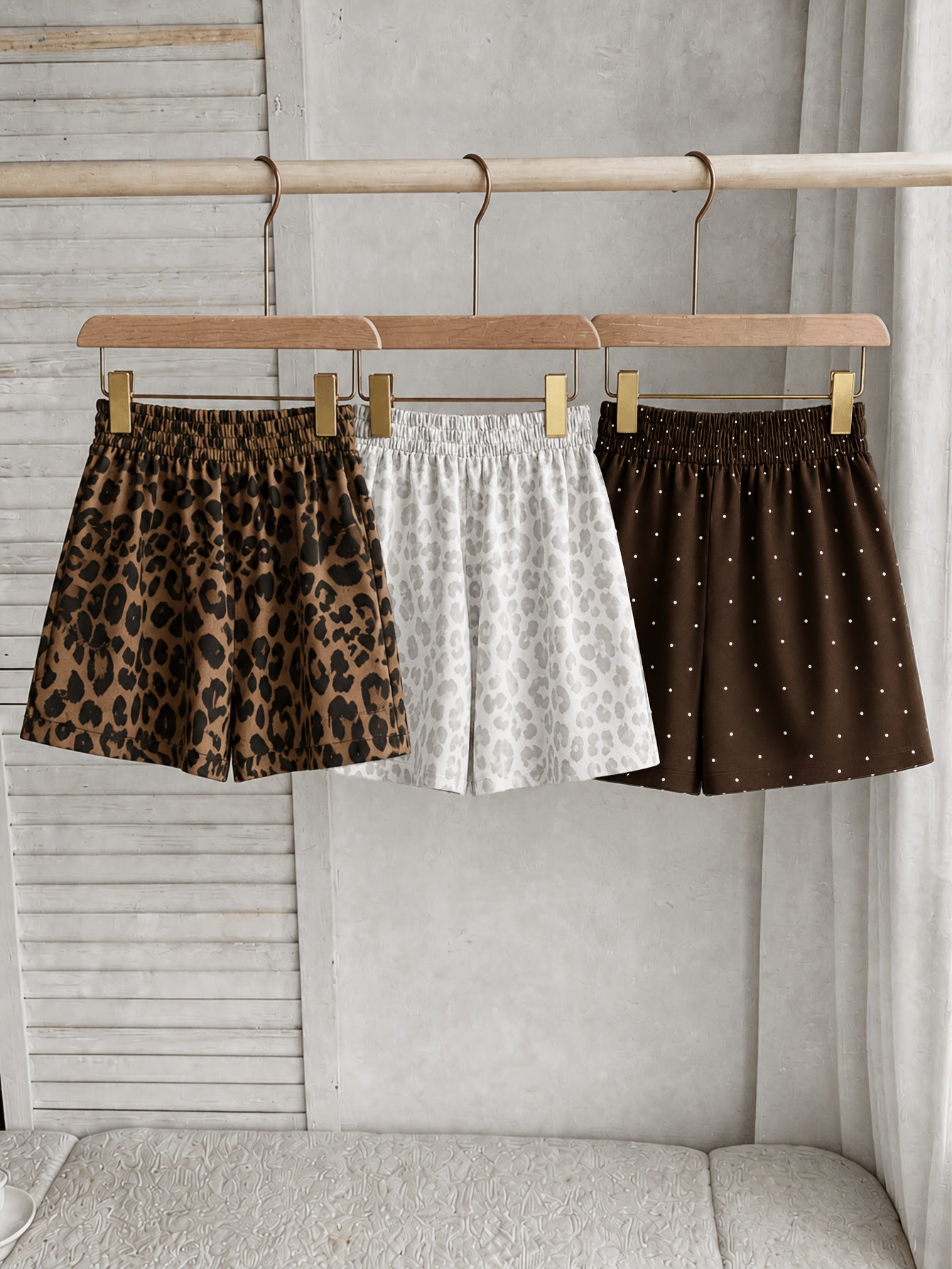 3pcs Women's Camo Print Shorts - Short Length Athletic Running Shorts with Camouflage, Beltless & Machine Washable Fabric Suitable for Gym, Outdoor, Casual Attire, Casual Shorts Pack