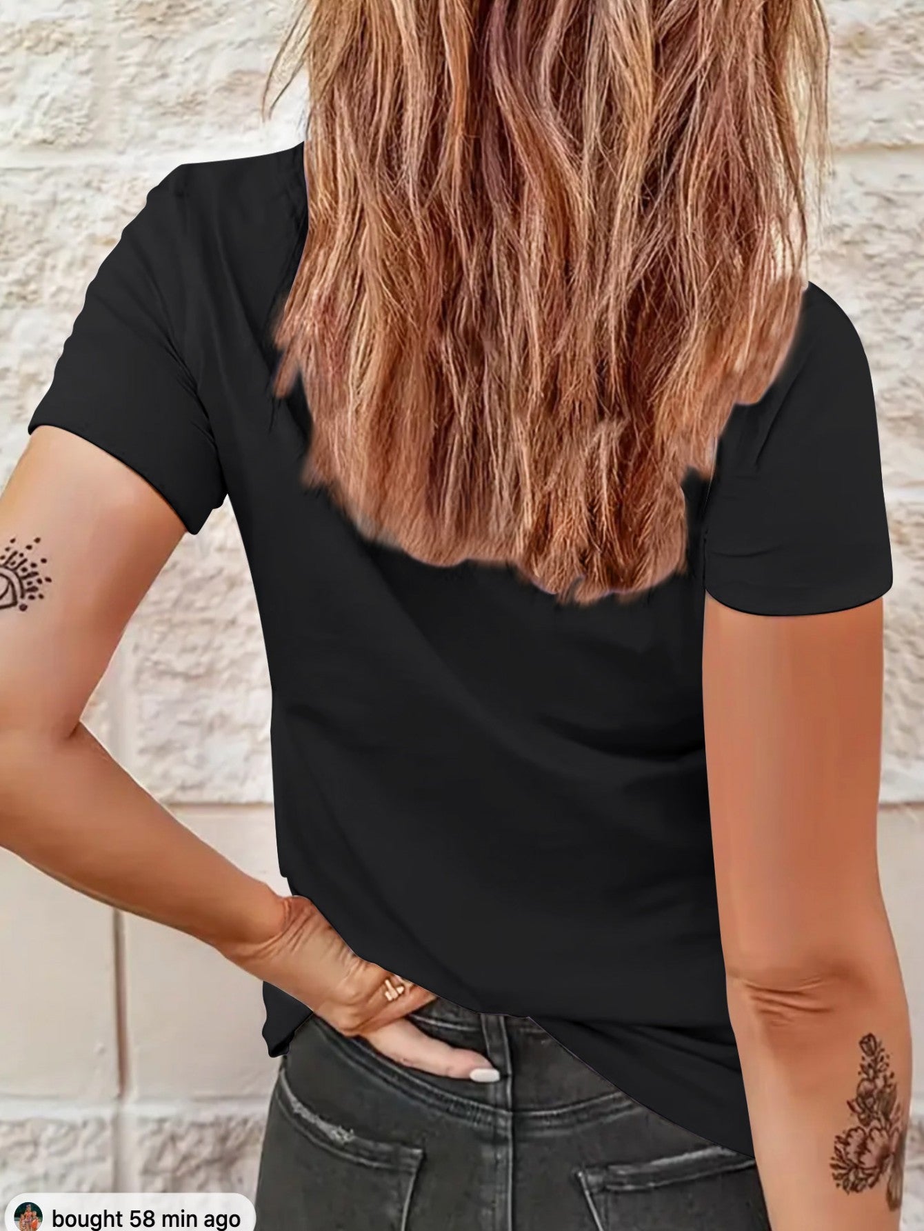 Round Neck T-Shirt - Stylish Women'S Graphic Tee - Comfortable Material with Circular Neckline - Light And Airy for Spring And Summer Outfits