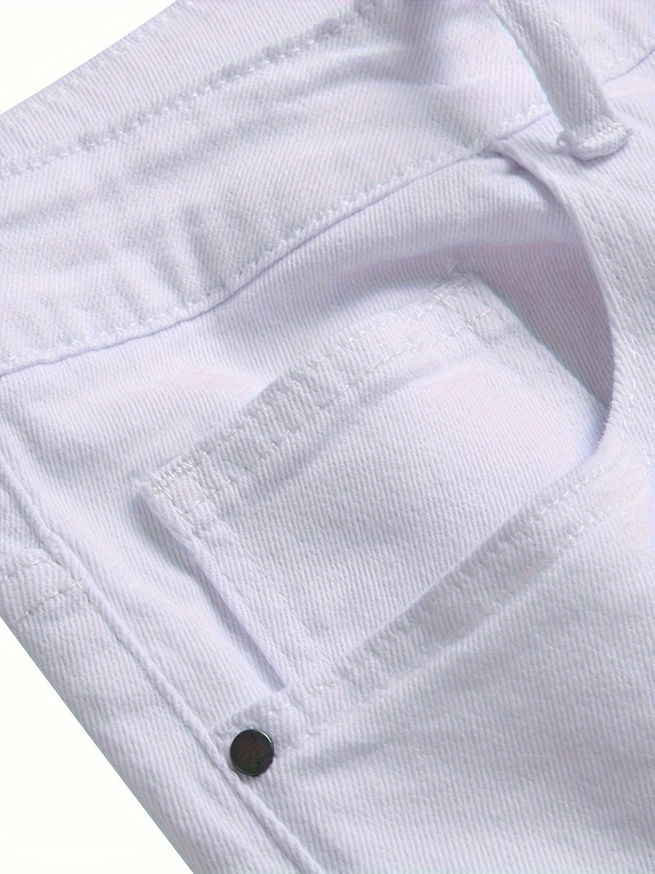 Casual Trend Jeans for Men in White with a Slim Fit And Ripped Design