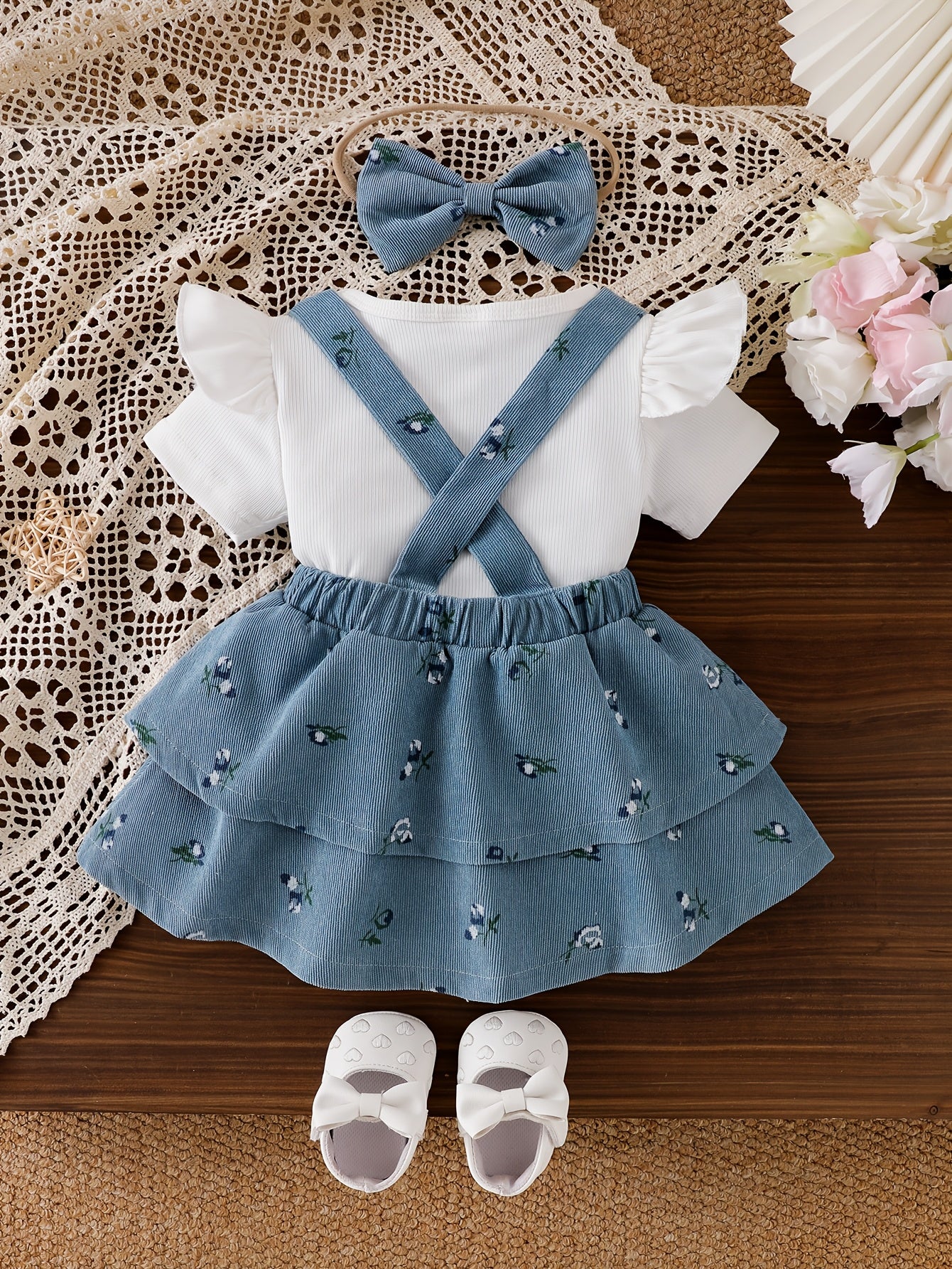 3pcs Baby Girls Set Flutter Sleeve Short Sleeve Tee 3D Bow Floral Print Suspender Skirt Summer Outdoor Play, Perfect for Outdoor