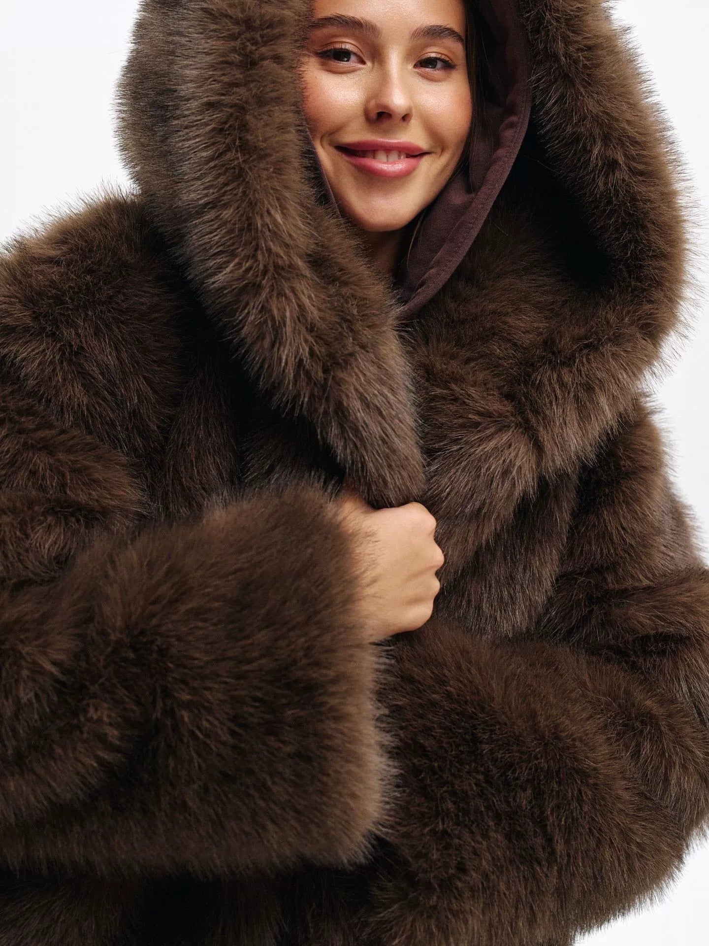 2026 Winter Women'S Pink Faux Hooded Coat, Warm Artificial Fox Overcoat, Stylish Plush Jacket