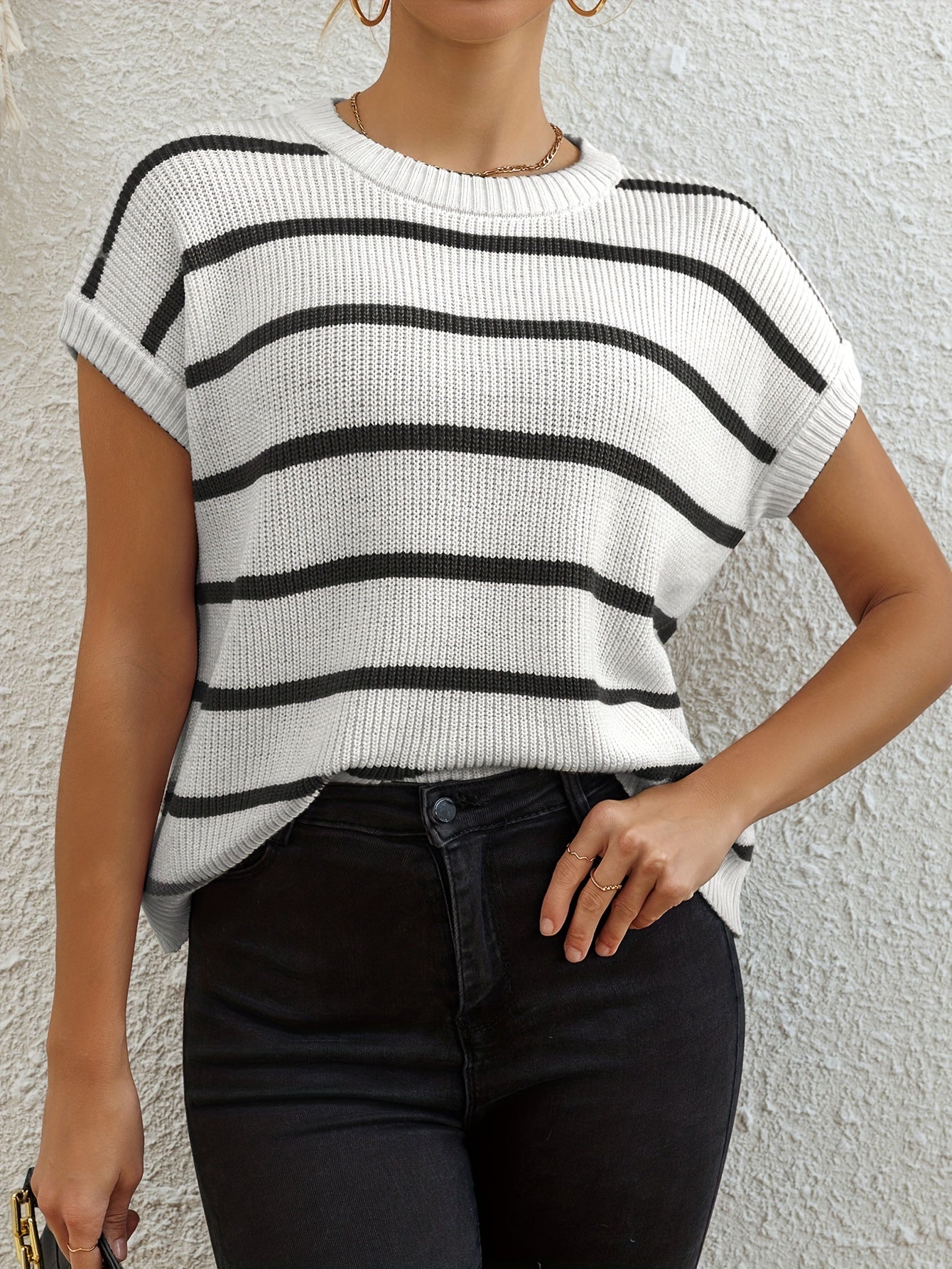 Women's Elegant Pullover Sweater - Black & White Horizontal Stripe Top, All-Season Loose Fit Shirt for Casual, Formal, Party Outfits - Easy-Care Everyday Chic Women's Clothing, Casual Wear, Classic Stripes, Quality Stitching, Stylish Blouse, Casual Dresse