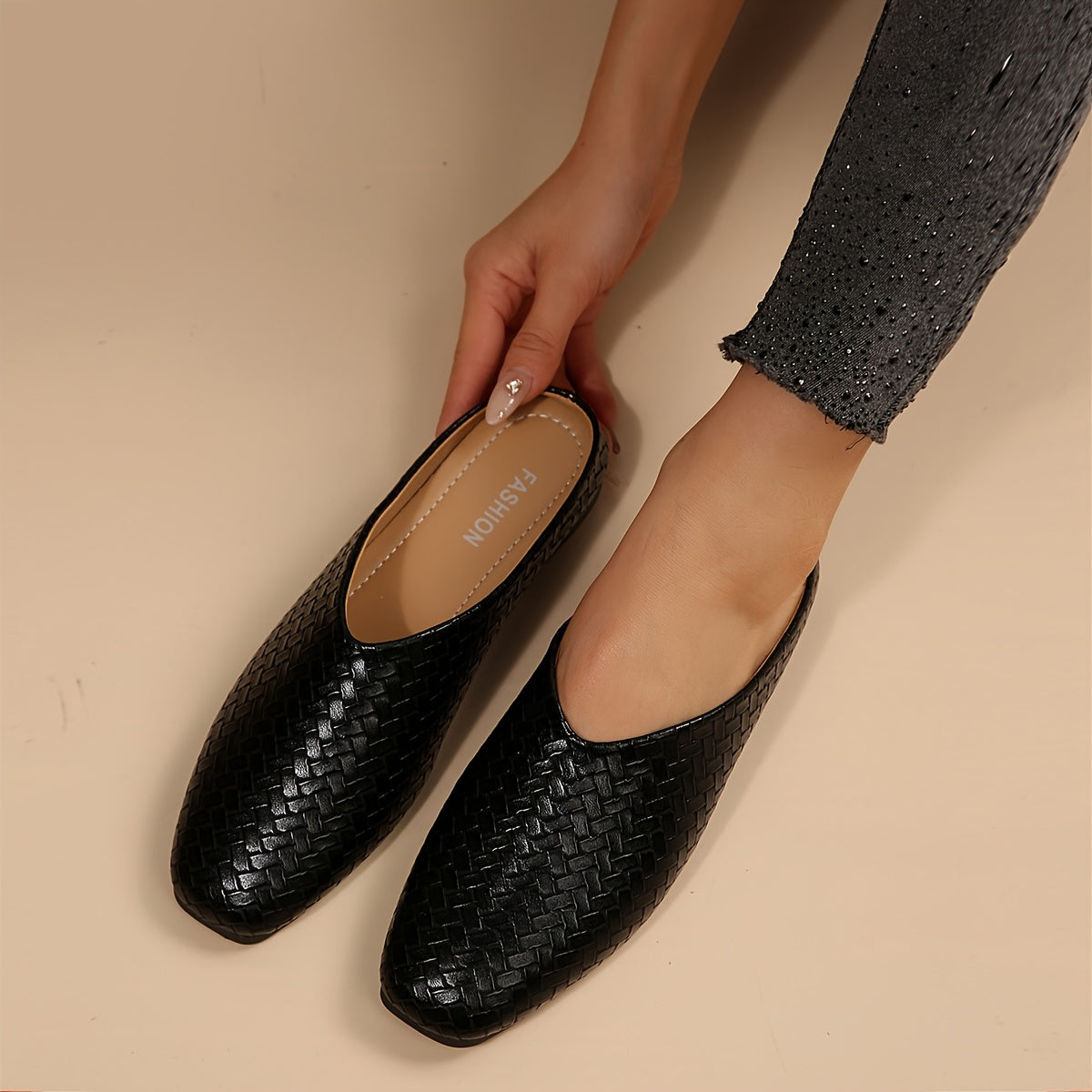 The New Elegant One-step Flat Shoes for Women In Spring Are Light, Comfortable And Versatile, Suitable for Daily Wear, Women Shoes