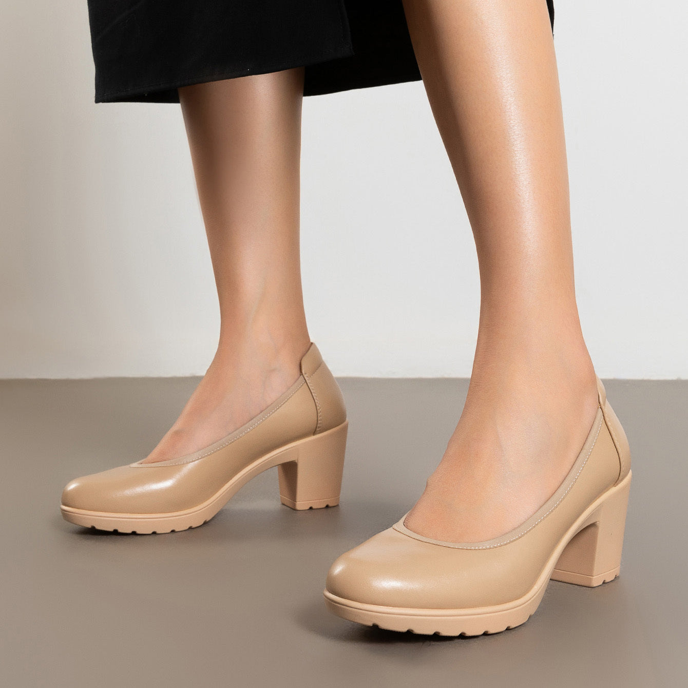 Women's Chunky Closed Toe Low Block Heels Work Pumps Comfortable Round Toe Dress Wedding Shoes One Foot Kick Design Fashionable Bride Bridesmaid Wedding Party Party Holiday Formal Shoes