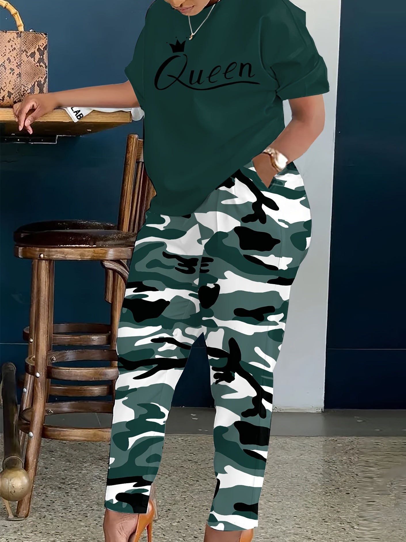 Plus Size - LADIES' Plus Size Daily Fashion Casual Set: Letter Print Crew Neck Short Sleeve T-shirt + Camouflage Long Pants With Pockets