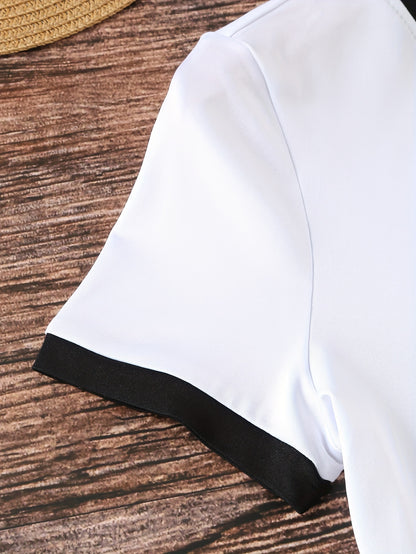 Short-Sleeved T-Shirt with Contrast Trim, a Casual Crew Neck Top Suitable for Spring And Summer, Designed for Women
