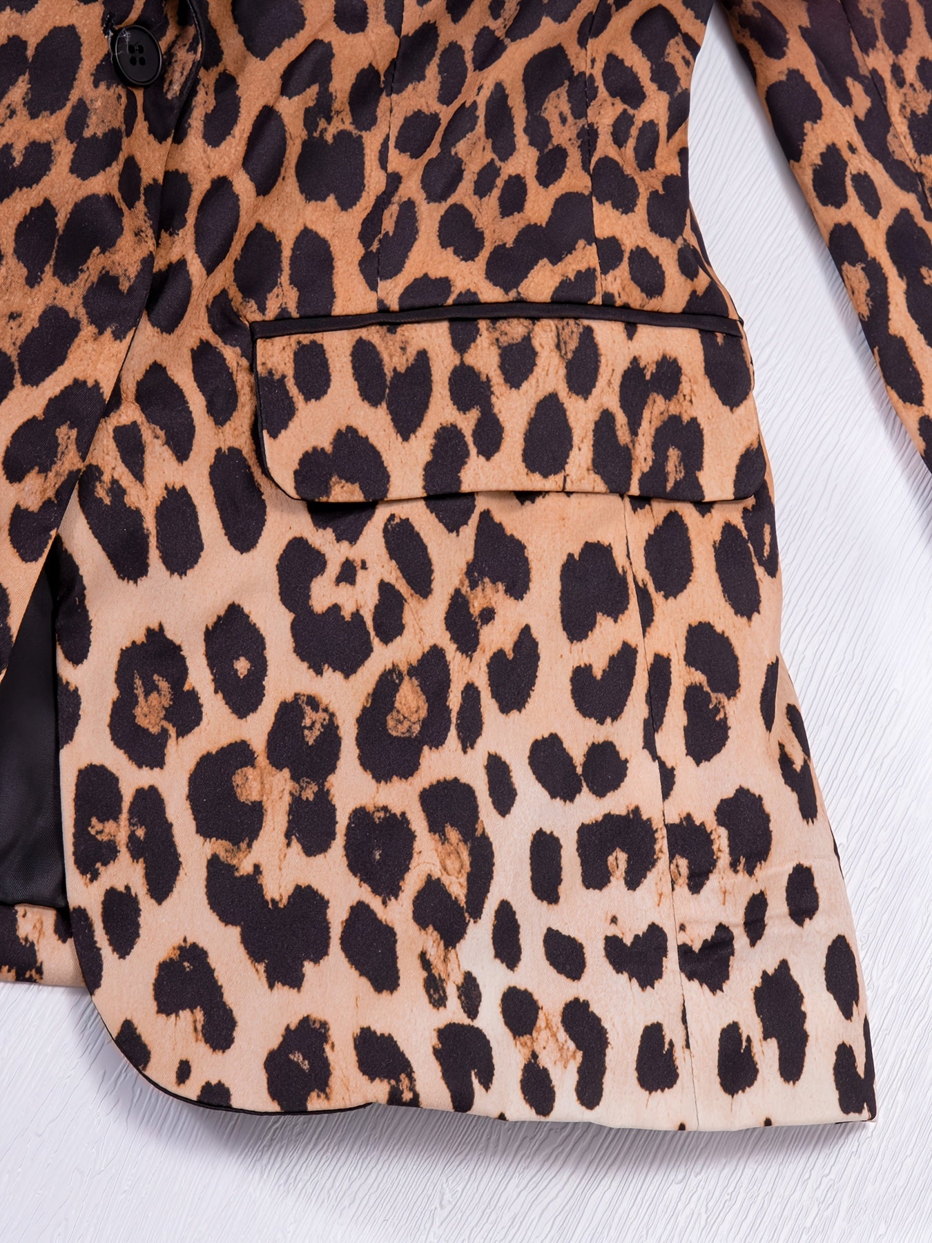 Women's Stylish Leopard-patterned Gradient Blazer for Autumn And Winter. Elegant Office Blazer for Work Or Commuting. Outfit for Dates. Women's Suit. Winter Women's Clothing. Women's Autumn Clothing.