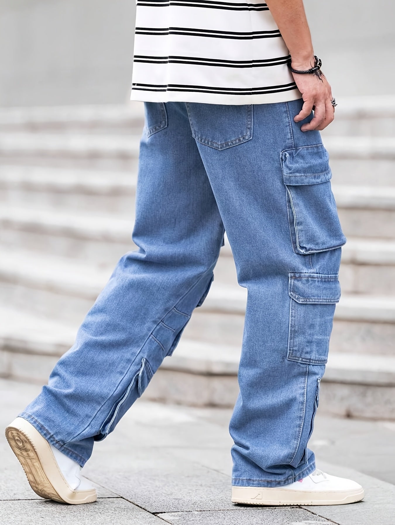 Men'S Cargo Pants Featuring Various Pockets - Made from a, Suitable for Casual Wear Throughout The Year