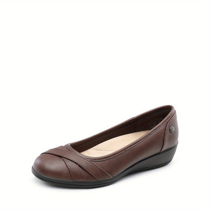 Casual Flat Shoes for Women with a Comfortable Round Toe And Low Heel, Ideal for Long Walks And Standing at. Soft-Soled Brand Shoes, Perfect As a Gift for Ladies.