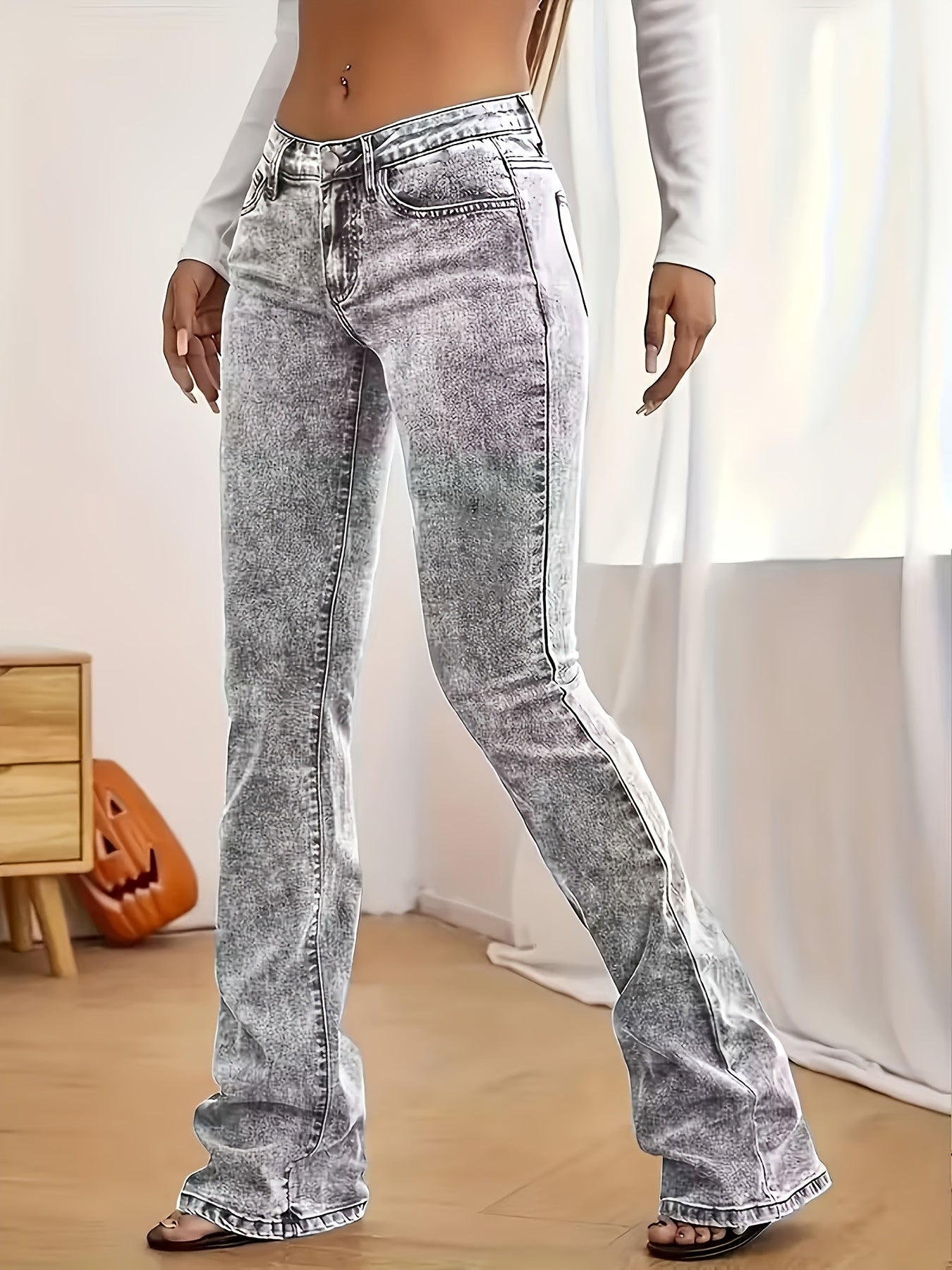 1pc Fashionable Slim-Fit Stretchy Flared Pants 8150 Casual Style, Medium Stretch Fabric, Washed Solid Color, Long Length, Low Waist, Button Fly Closure, Suitable For Weekend Casual
