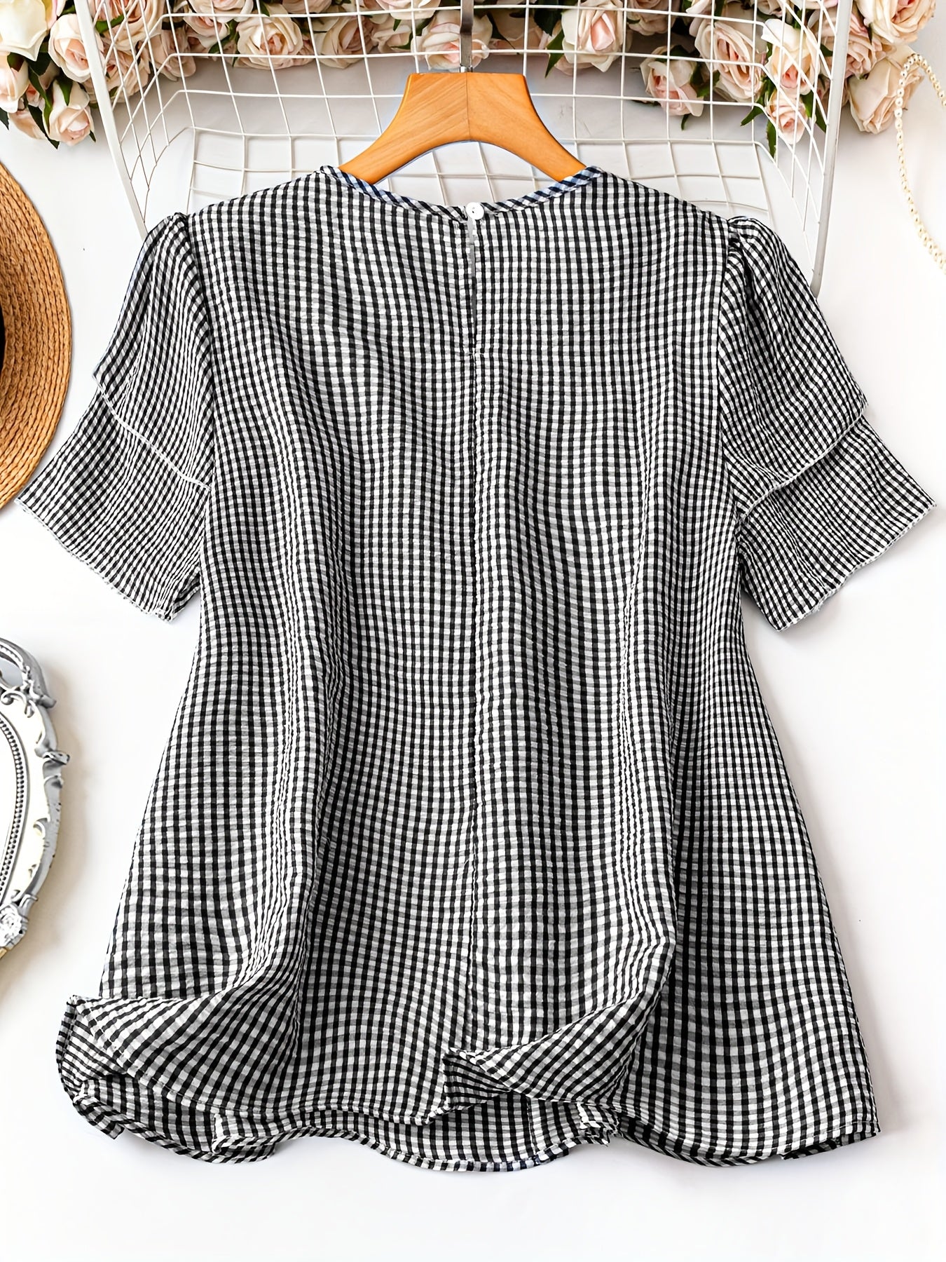 Plus Size, Women's Plus Size Short Sleeved Checkered Shirt Summer Casual Round Neck Outdoor Casual Top