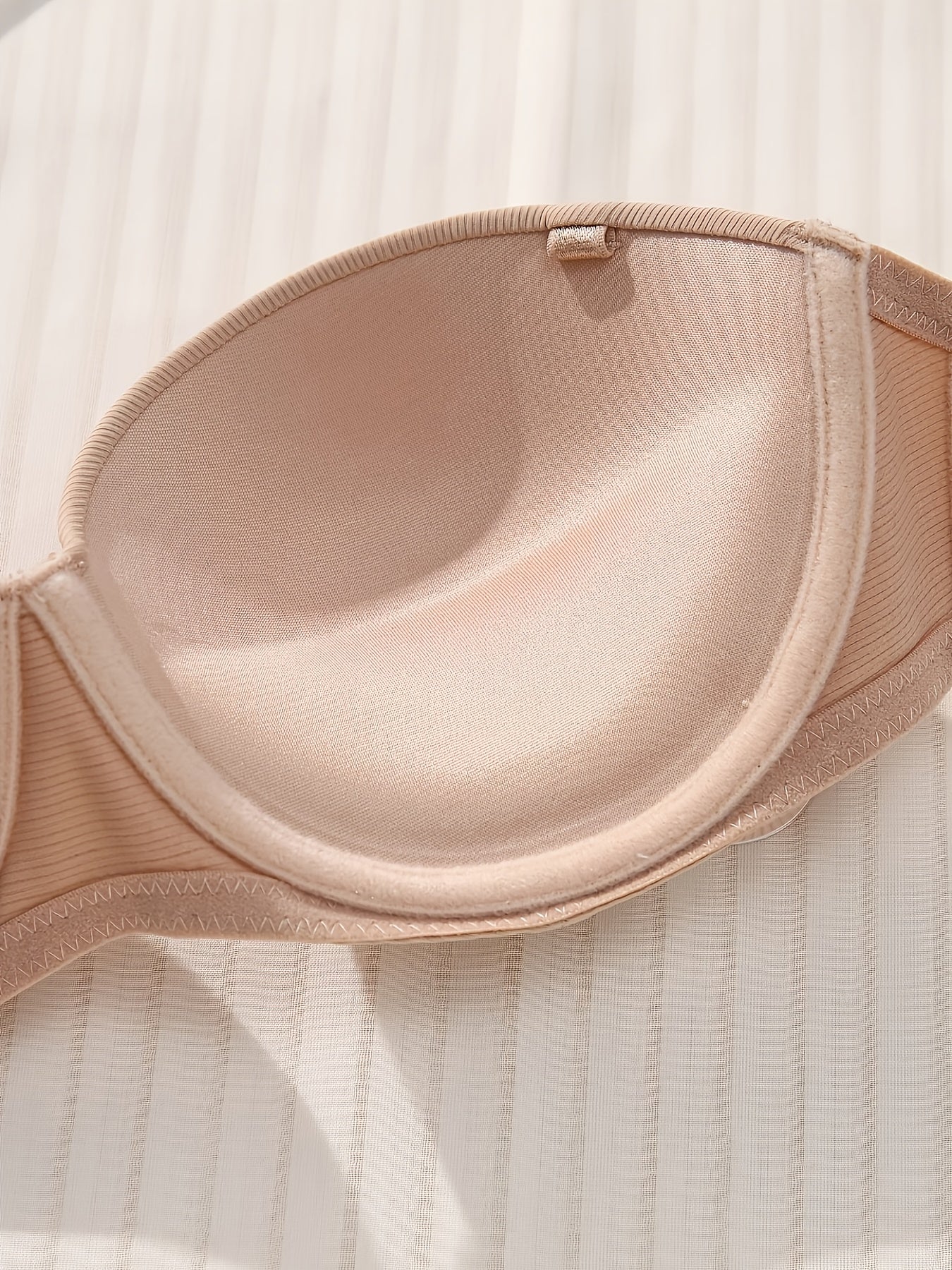 Strapless Invisible Bra, U-shaped Backless Push-up And Non-slip, Invisible And Non-slip When Wearing A Backless Dress Or Tube Top, A Must-have Underwear for Parties And Dates for Both Big And Small Breasts