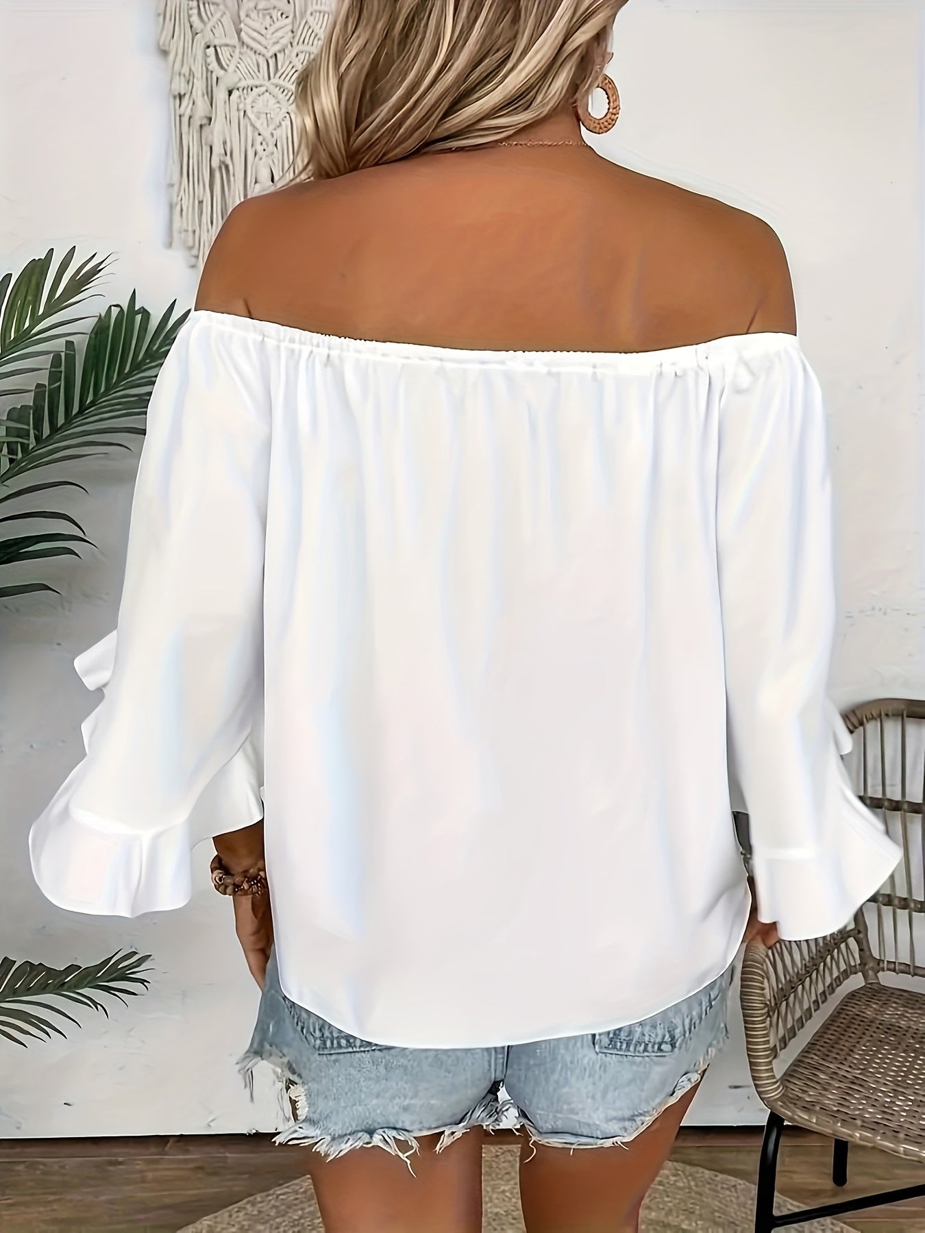Casual Top with Off-Shoulder Design And Ruffled Edges, Featuring a Knotted Hem And Three-Quarter Sleeves, Perfect for Women'S Spring And Summer Wear