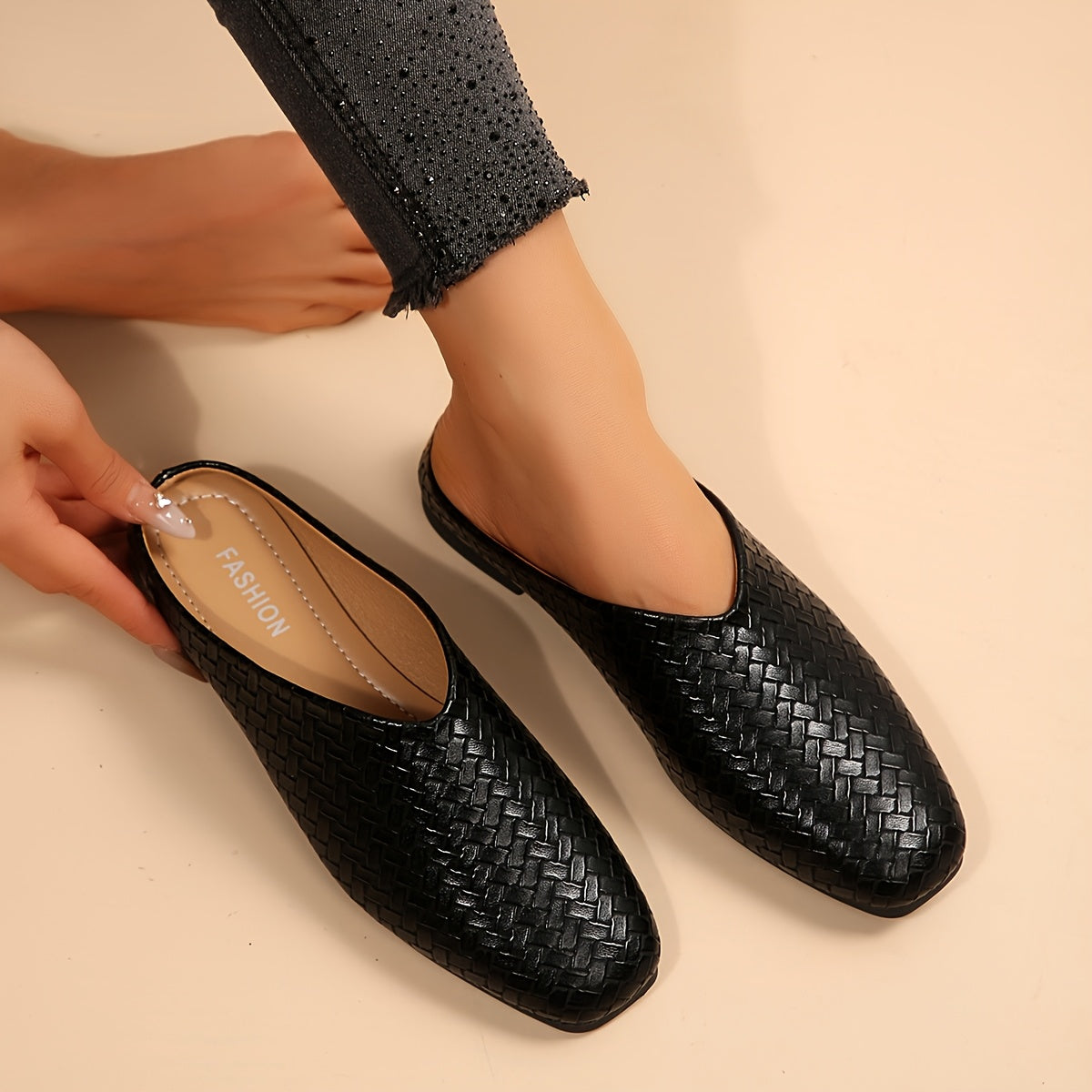 The New Elegant One-step Flat Shoes for Women In Spring Are Light, Comfortable And Versatile, Suitable for Daily Wear, Women Shoes