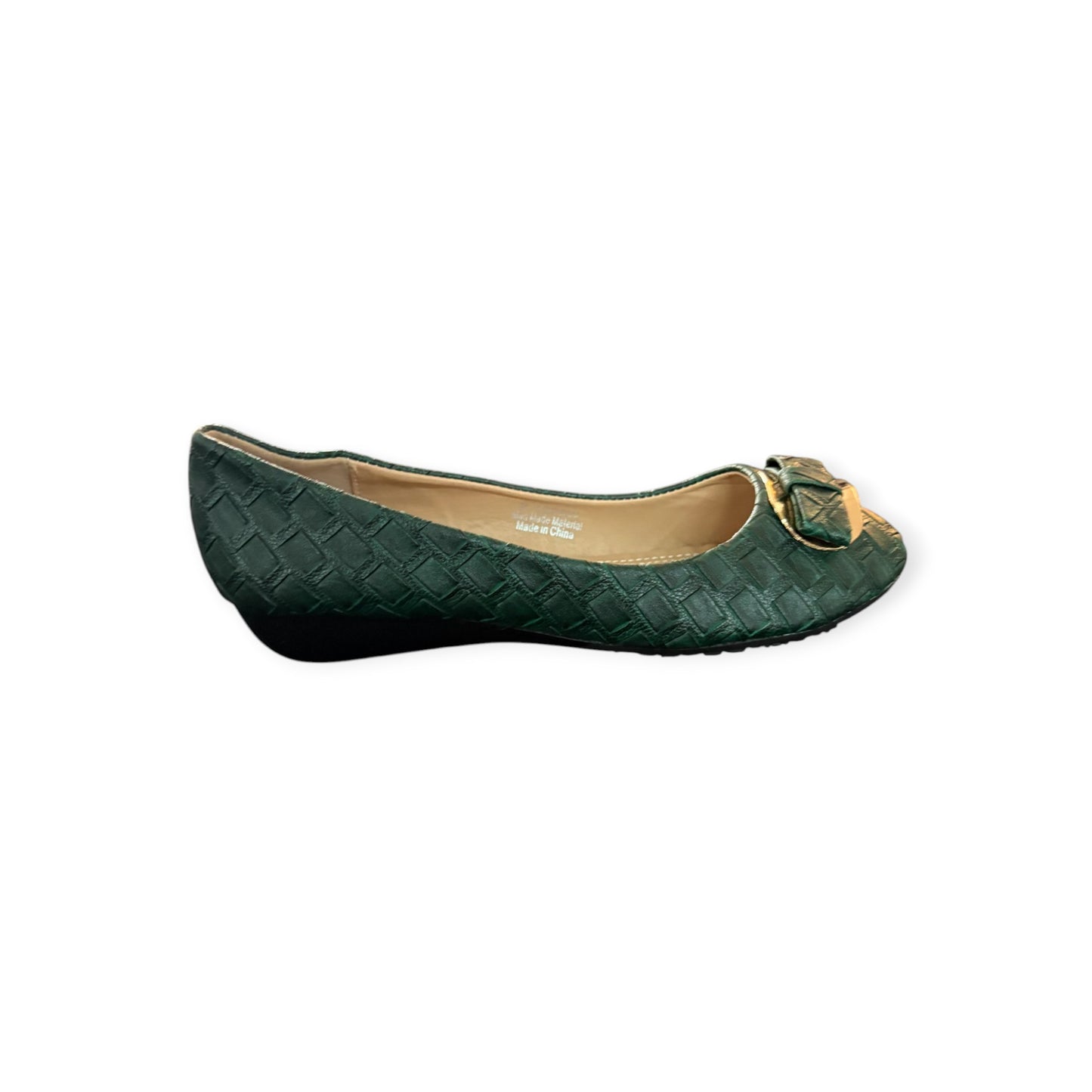 Elegantly Chic Women's Slip-On Fashion wedge Shoes with Cushioned Insole and Stylish Design for All-Day Comfort and Versatile Wear Perfect for Casual Outings, Office Essentials, and Effortless Style"