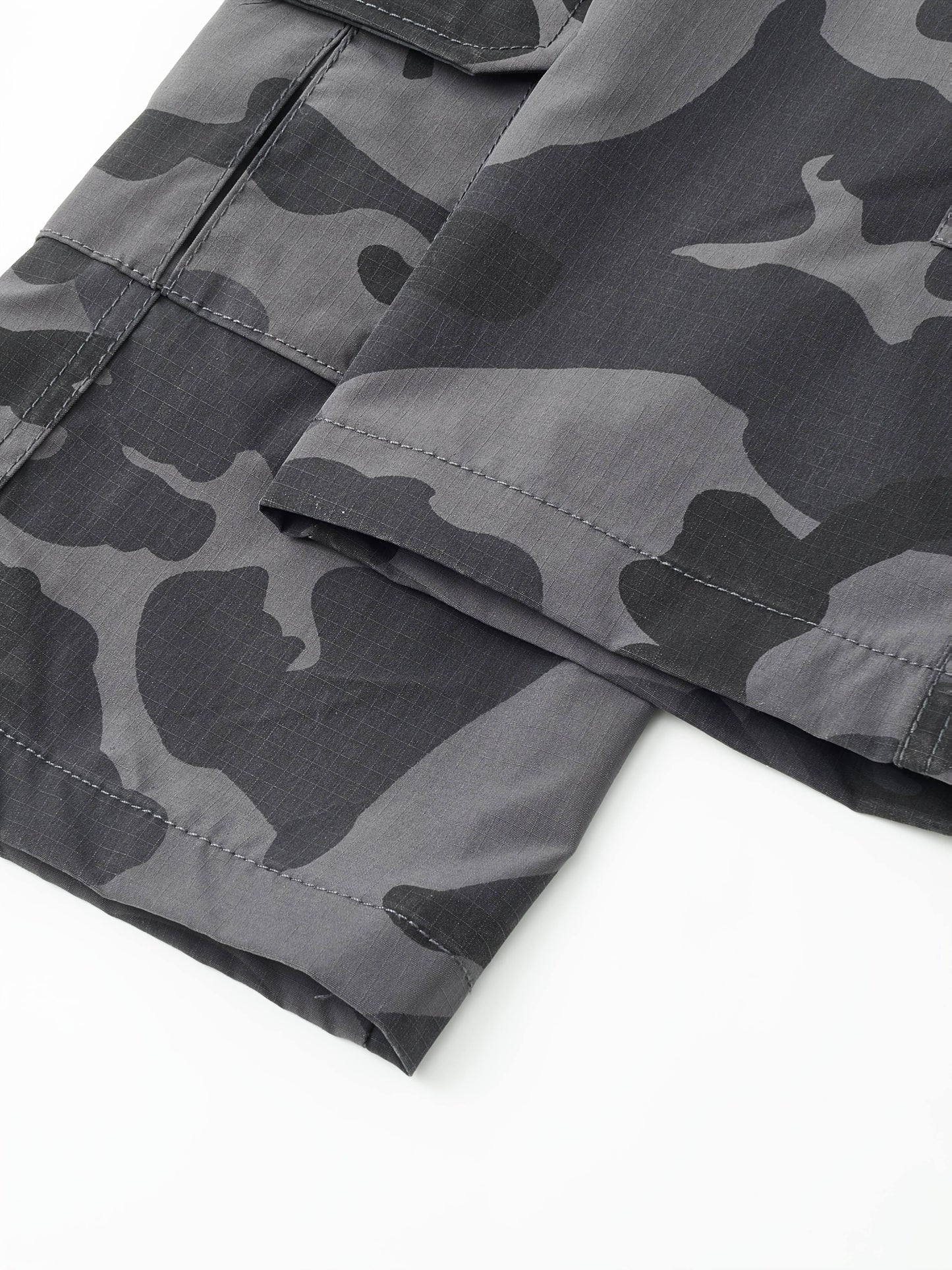 Men's Camouflage Outdoor Tactical Cargo Pants with Multiple Pockets