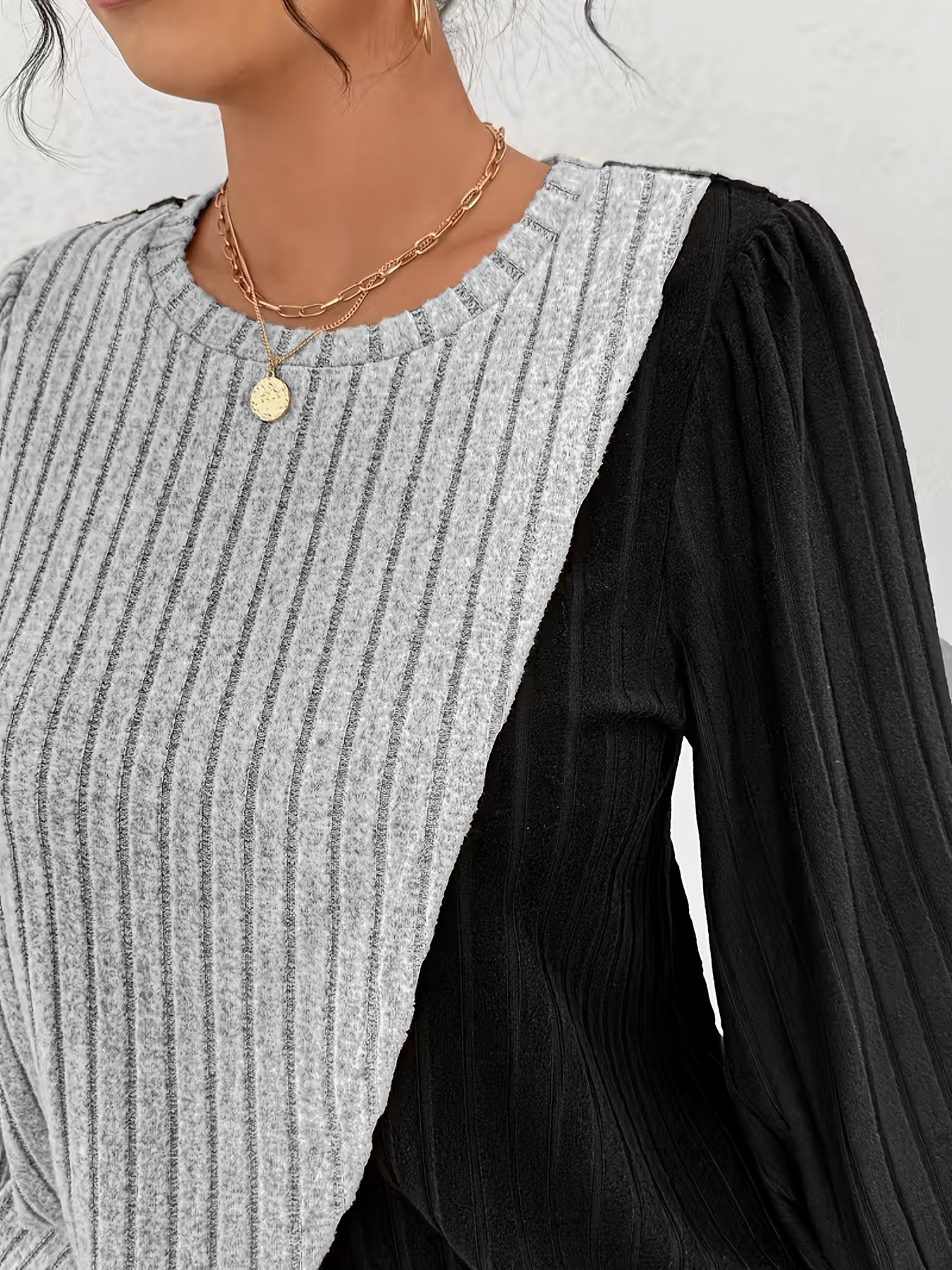 2pcs Round Neck Color-blocked Irregular Hem Top + Straight Trousers Women's Suit