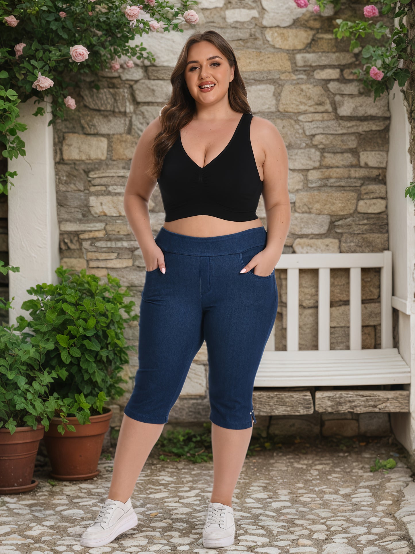 Women's Soft Elastic Waist Pull-On Capri Pants, Lightweight Breathable Trousers for Casual And Rivet Detail On Leg Open And Slit