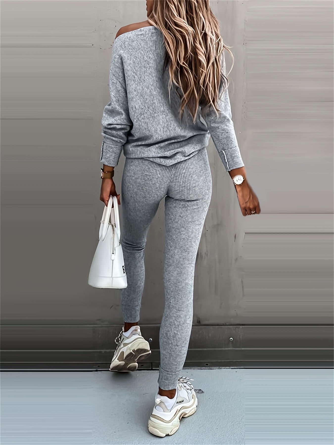 Casual Two-Piece Outfit Featuring a Long-Sleeve Pullover And High-Waisted Drawstring Pants, Ideal for