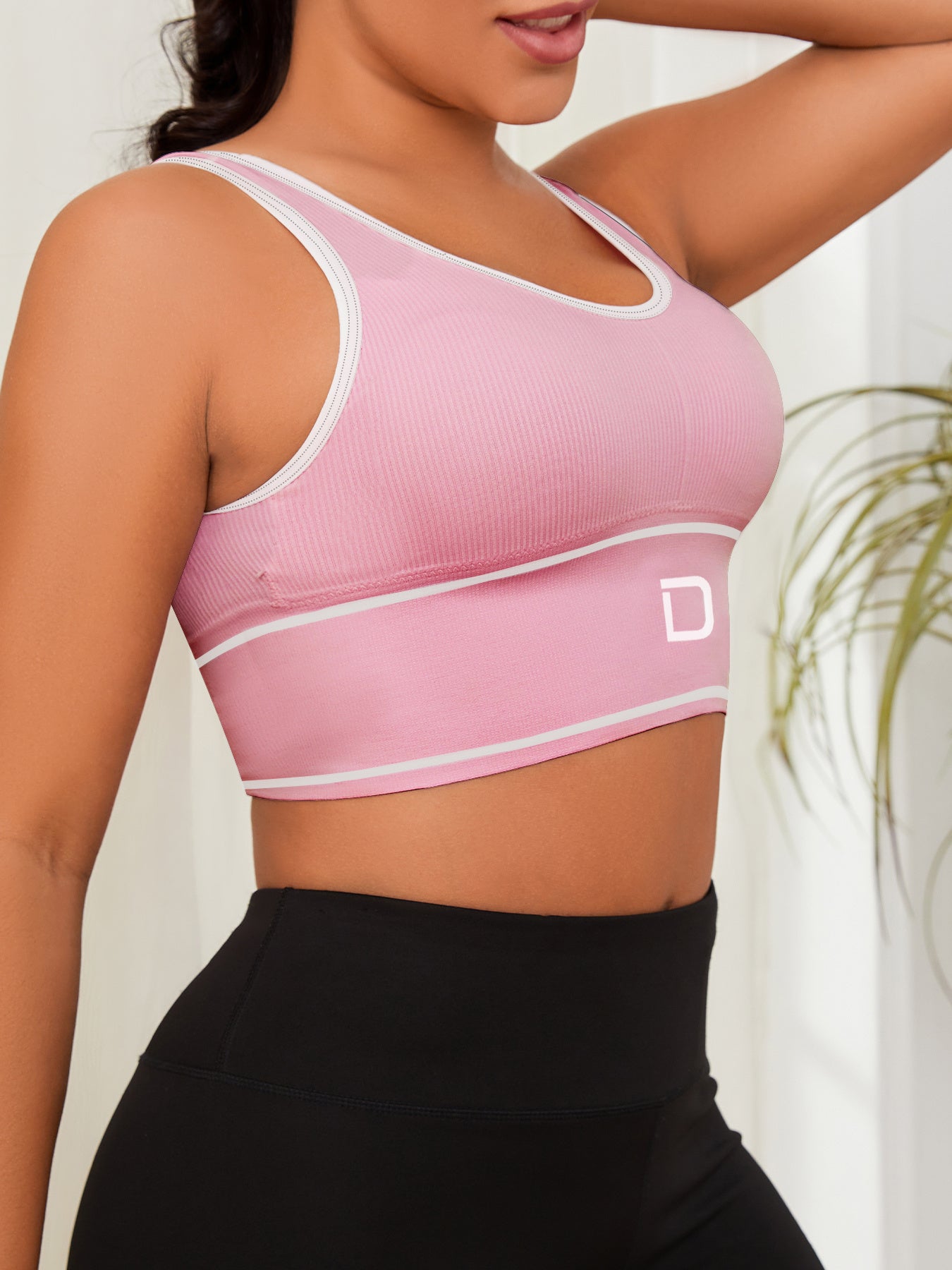 Set of 4 Esselegance Wireless Sports Bras with High Support - Features a Cross-Back Seamless Style And Removable Padding, Ideal for Yoga, Running, And Workouts
