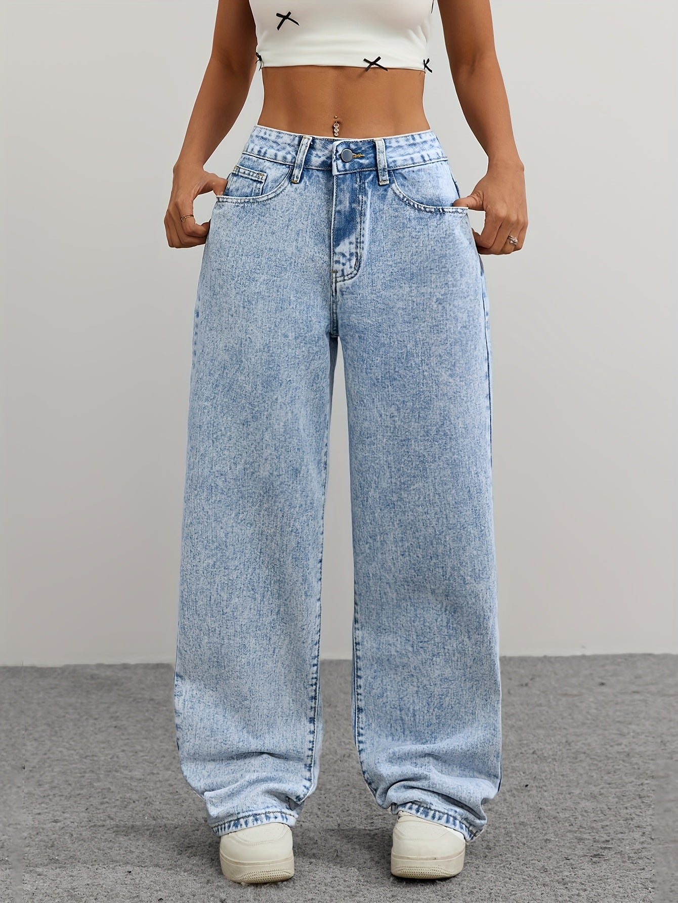 [High-Waist Straight-Leg Jeans] Women's High-Waist Straight-Leg Jeans in Light Wash Denim with Embroidered Bow Detail - Y2K Style, Fashionable and Versatile, Non-Stretch Fabric