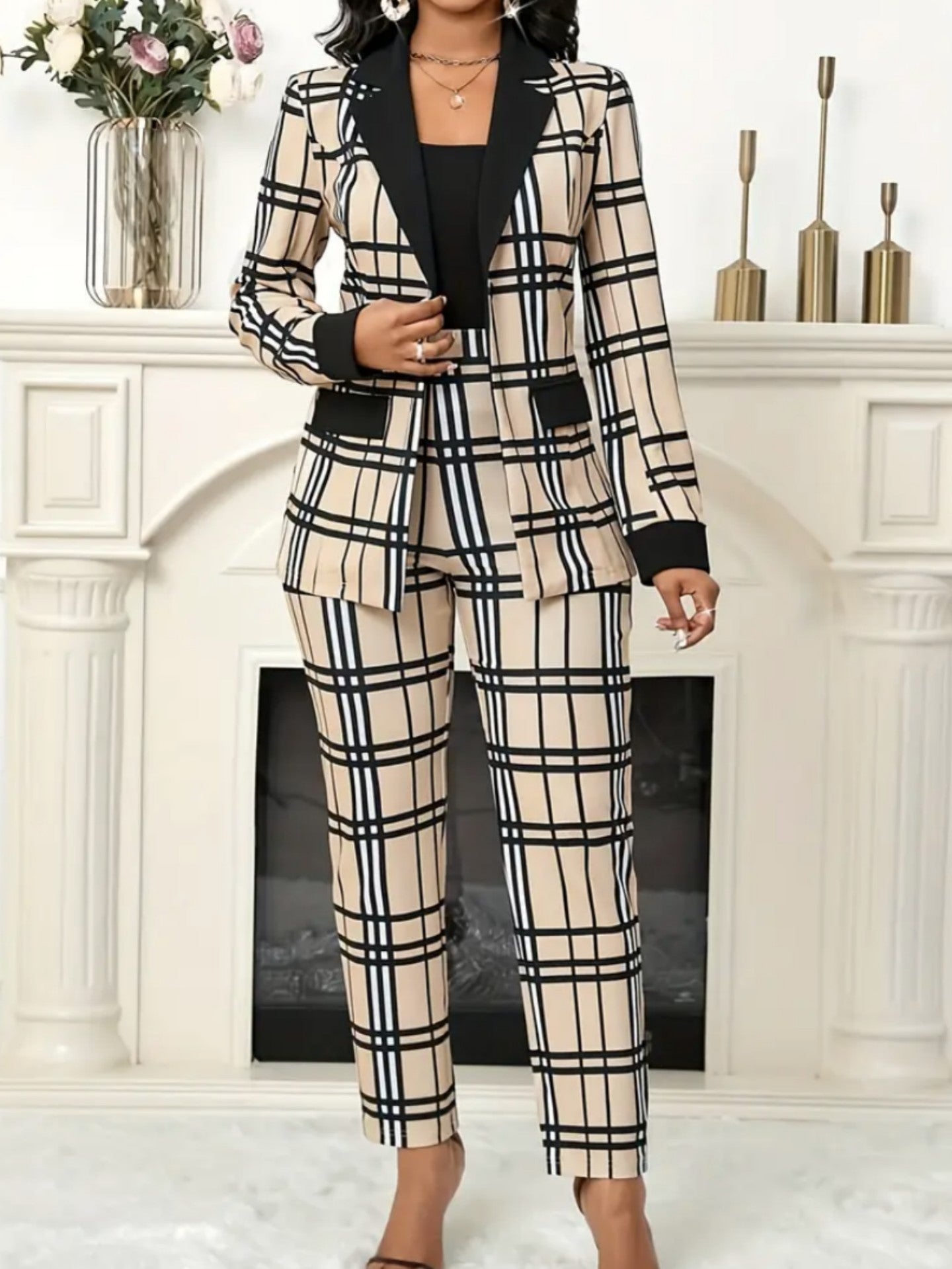 Retro Khaki & Black Plaid Suit Set with Contrast Collar & Cropped Pants, Essential for Year - Round Office & Business Events