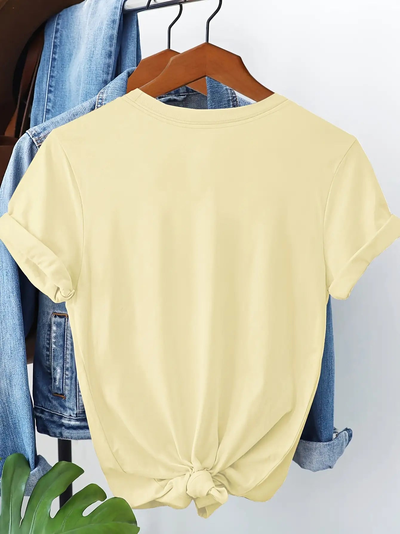 Women's Casual Short Sleeve T-Shirt- Light Yellow Dragonfly and Floral Print, Pure Round Neck Top, Machine Washable Non-See-Through Fabric, Breathable Versatile Outfit for Spring, Summer, and Autumn, Artistic Design, High-Quality Stitching, Trendy P