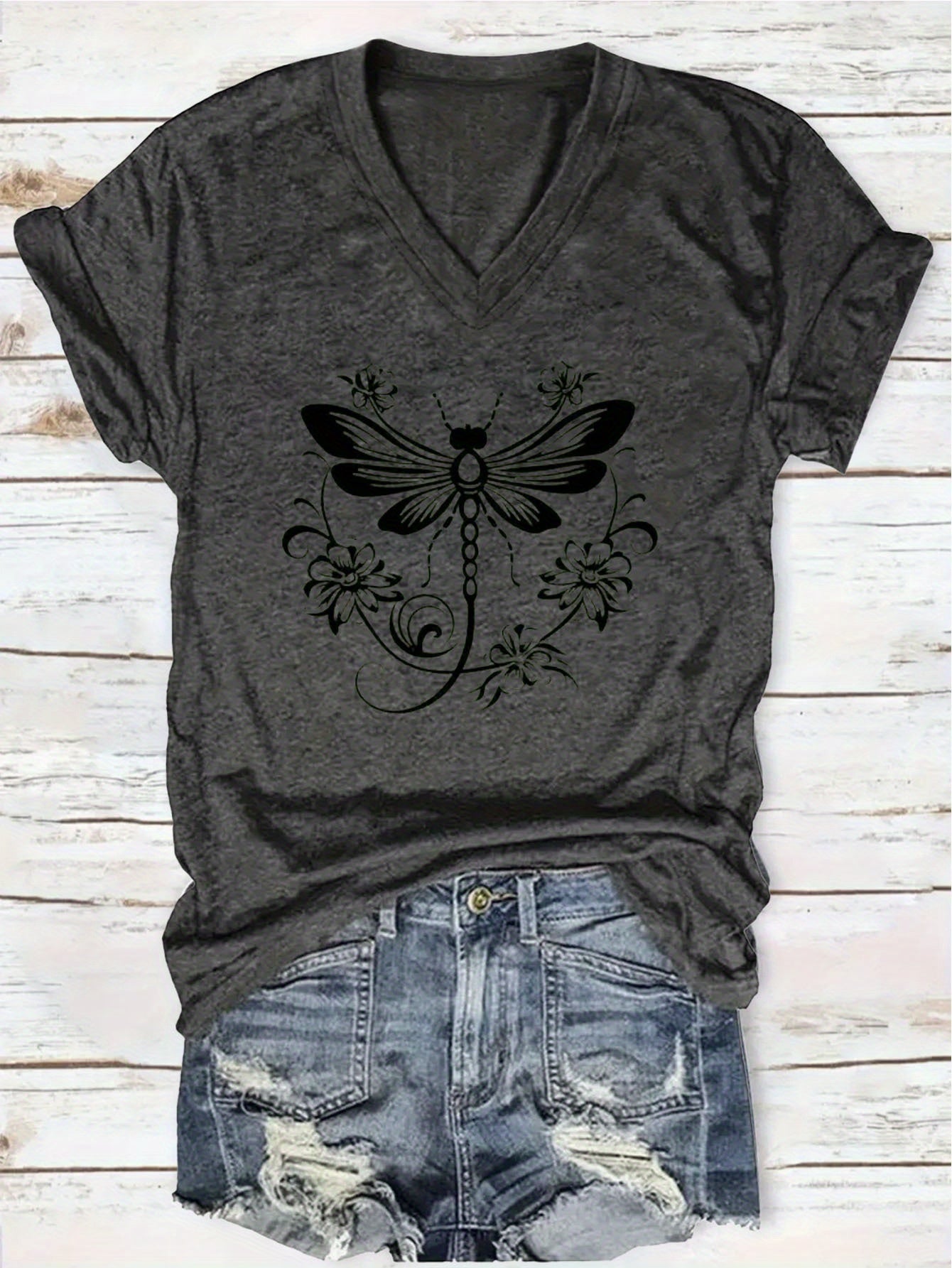 "Dragonfly" Print Pattern T-shirt, Short-sleeved V-neck Casual Top, Suitable for Summer and Spring, Women's Wear, a Great Gift for Friends and Family on Holidays