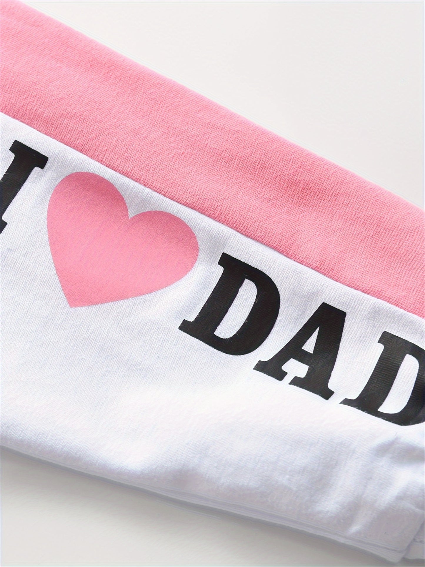 KuKitty Newborn Baby Girl Clothes Infant Girls 2pcs Outfit Set I Love Dad/Mom Print Bodysuit Tops And Pants, Perfect for Outdoor