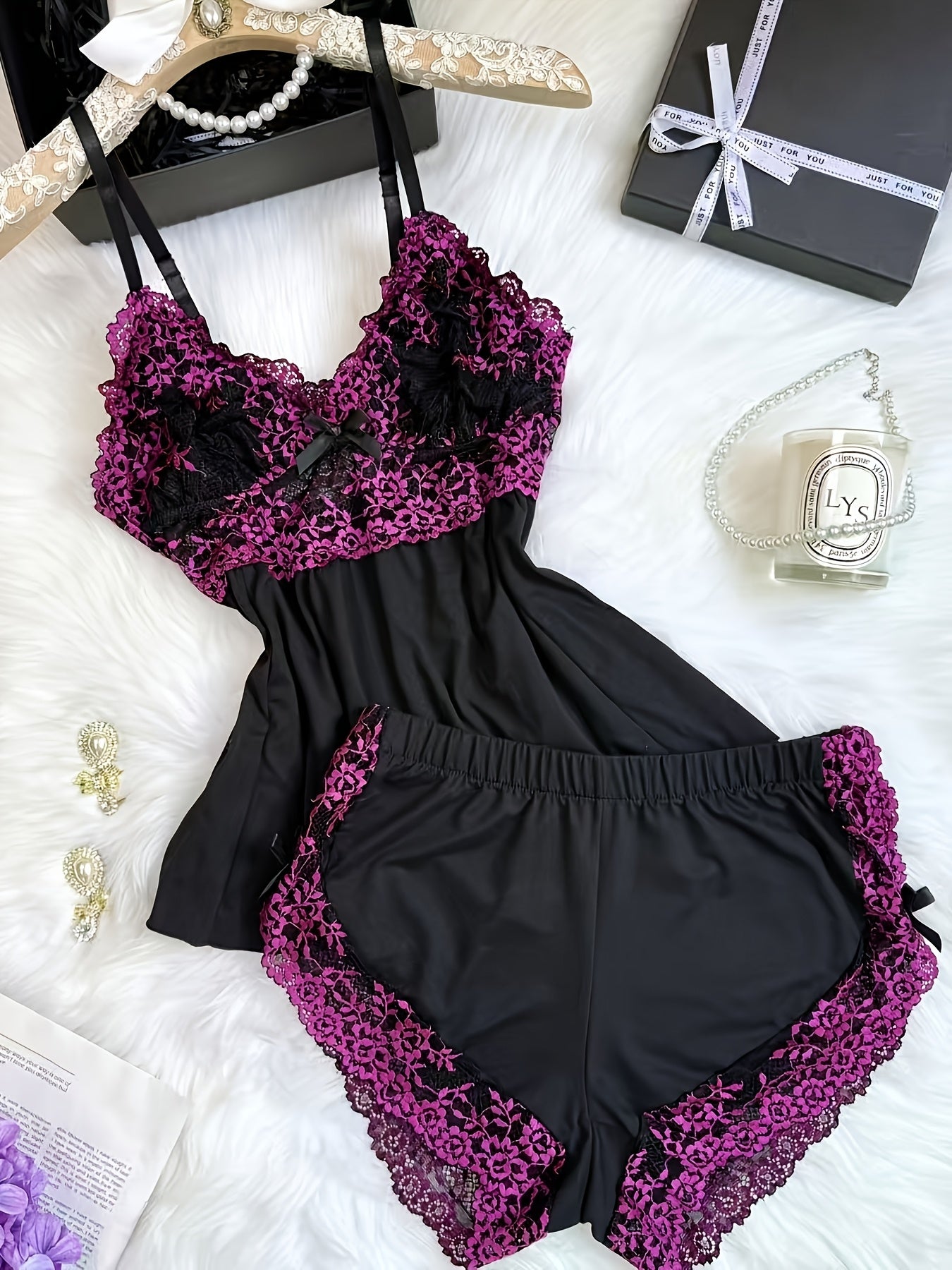 Contrast Color Lace Splicing V-neck Camisole and Double-sided Bow Splicing Casual Shorts | Skin-friendly, Comfortable, Stretchy Fabric, Sexy Style, Suitable for All Seasons