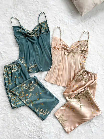 [Four-Piece Pajamas Set] Women's Elegant Small Cherry Print, Wearable in All Seasons, Pile Collar Suspenders Long Pajamas Set, Comfortable Four-Piece Set