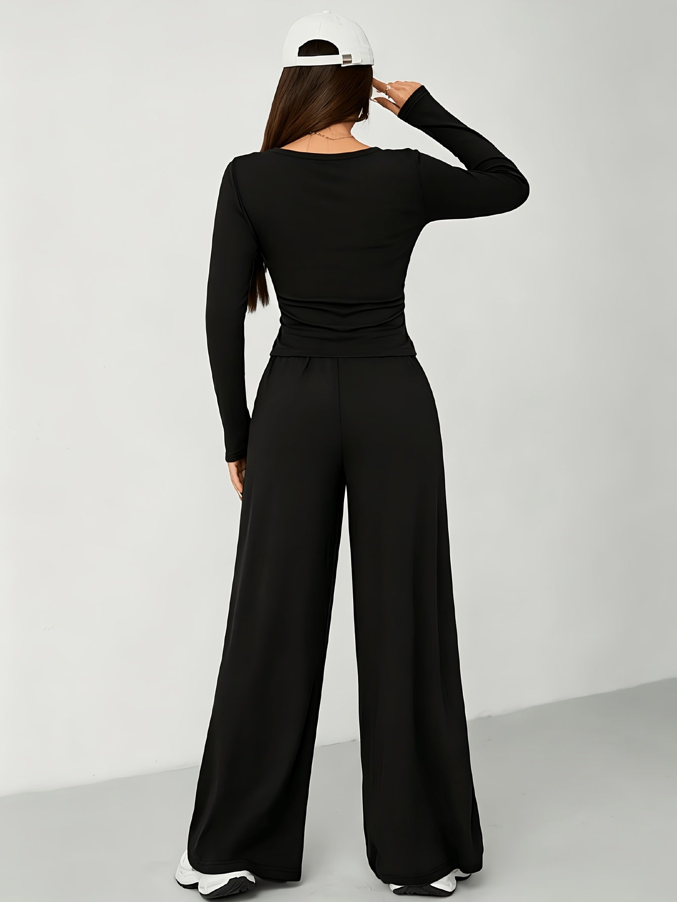 2026 [Elegant Direction]Relaxed And Sophisticated Fashion Casual Outfit, Pants + Fitted Long Sleeves