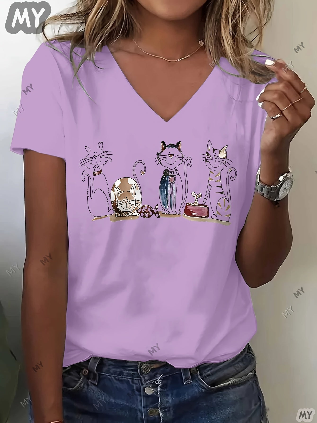 Women'S V-Neck T-Shirt, Standard Size, with Cute Cat Print Design, Suitable for Daily Life, Going Out, And Casual Wear, Making It The Best Gift for Friends And Family.