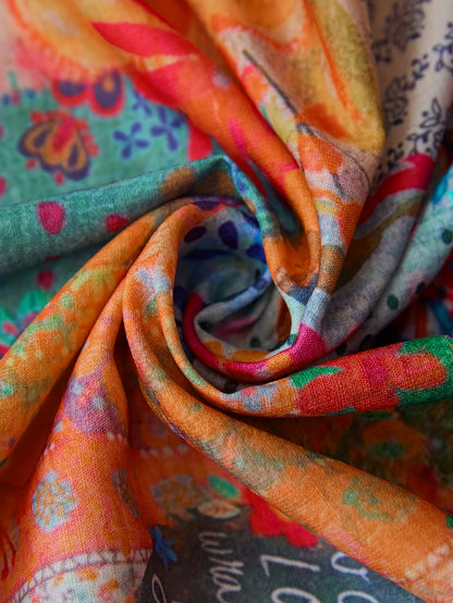 This Retro Bohemian-Style Long-Sleeved Shirt with Colorful Floral Patterns Is Fashionable, Versatile And Eye-Catching. It'S A Outfit with Unique Patterns