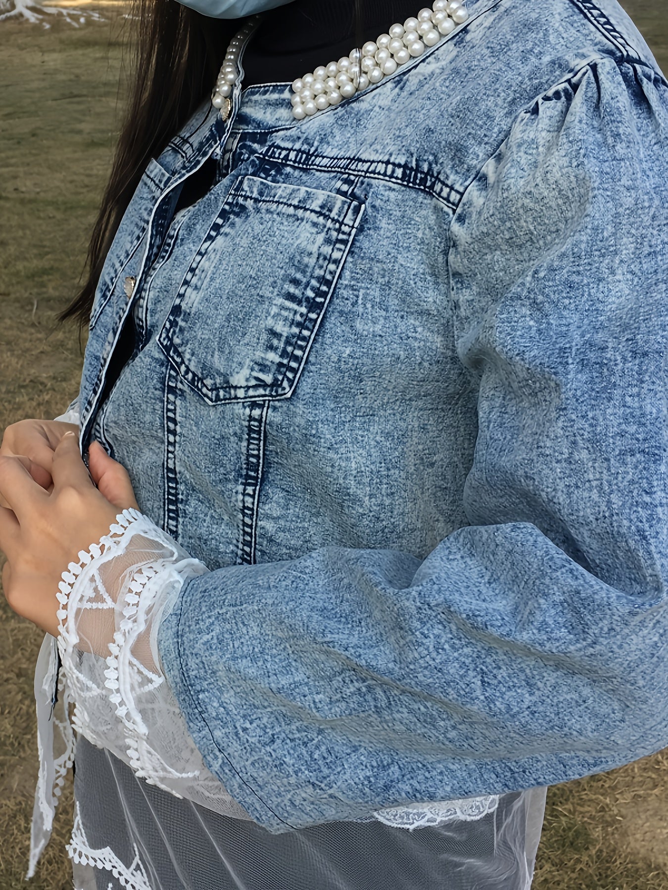 Women'S Casual Jacket, Lace Floral Pattern, Exquisite Buttons, Daily Fashion Beaded Denim Jacket, Very Suitable for Spring And Autumn