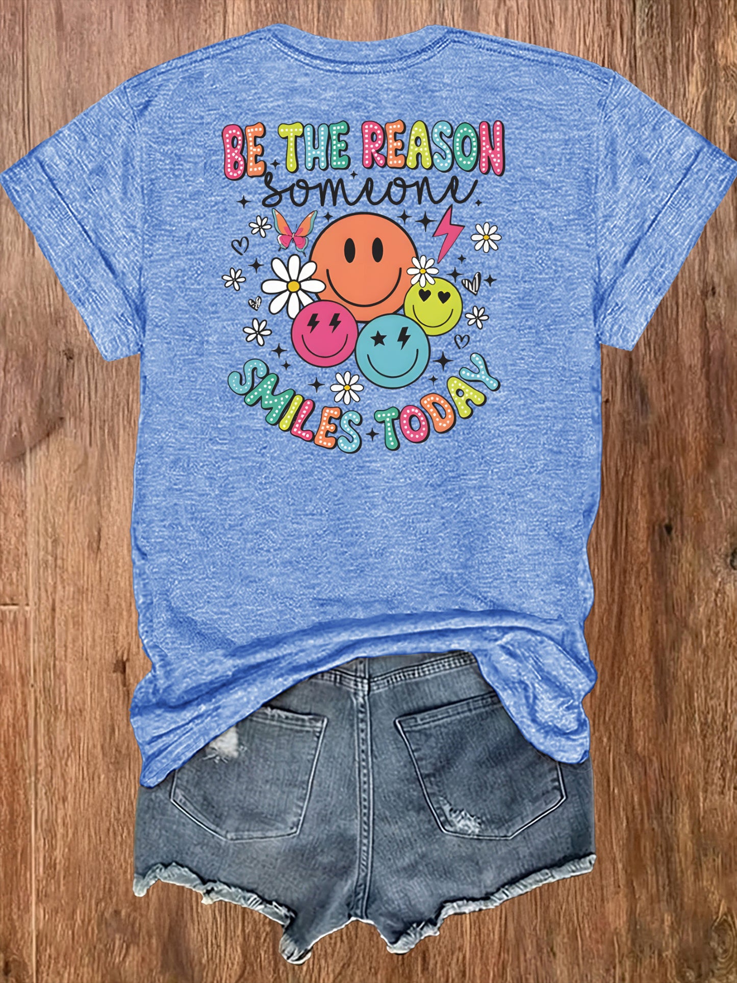 Women'S Casual Sports T-Shirt | Fun smiling Face Design, Lightweight & Breathable Fabric, Perfect For Beach And Park Outings - A Versatile And Trendy Addition To Your Wardrobe For Endless Joyful Adventures
