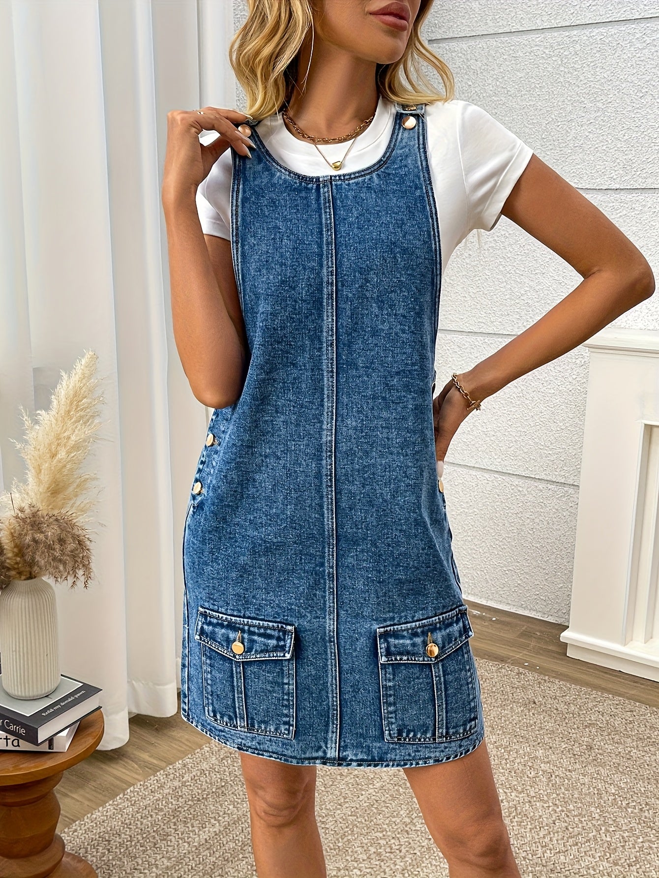25AW+ Women'S Casual Denim Overall Dress, Sleeveless And Fashionable Washed - Blue Denim Dress, Showcasing a Double-Pocket Design at The Hem And Adjustable Shoulder Straps, Ideal for Spring, Summer, And Fall