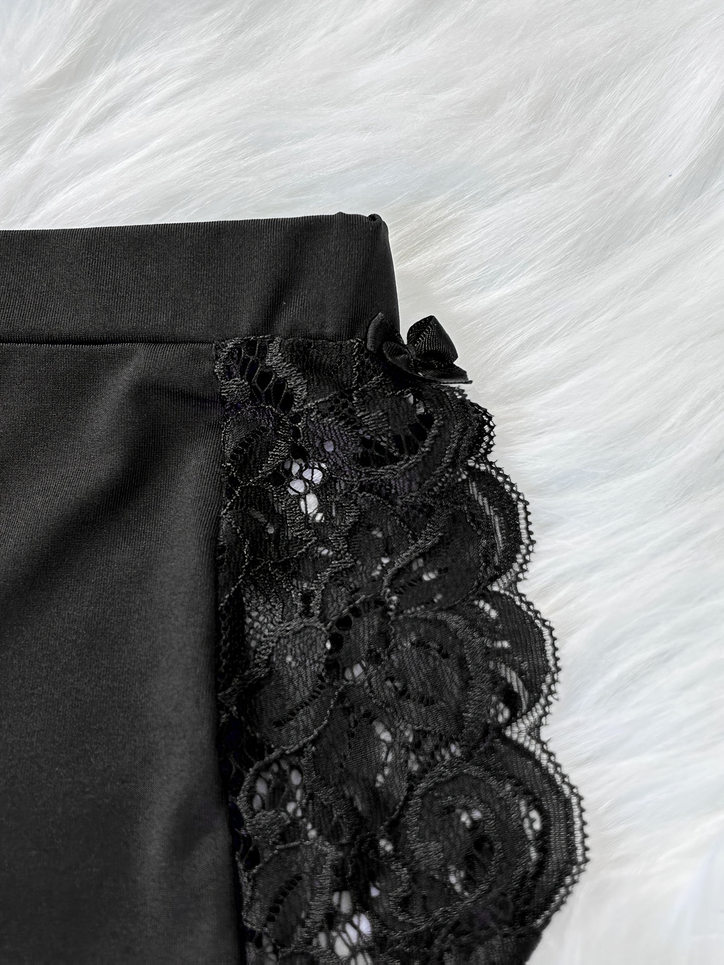 Spring/Summer New Gift Set: Solid Color Lace Trim Halter Neck Tie-Back Button-Up Open-Back Lace Trim Soft Skin-Friendly Sexy Home Sleepwear Set