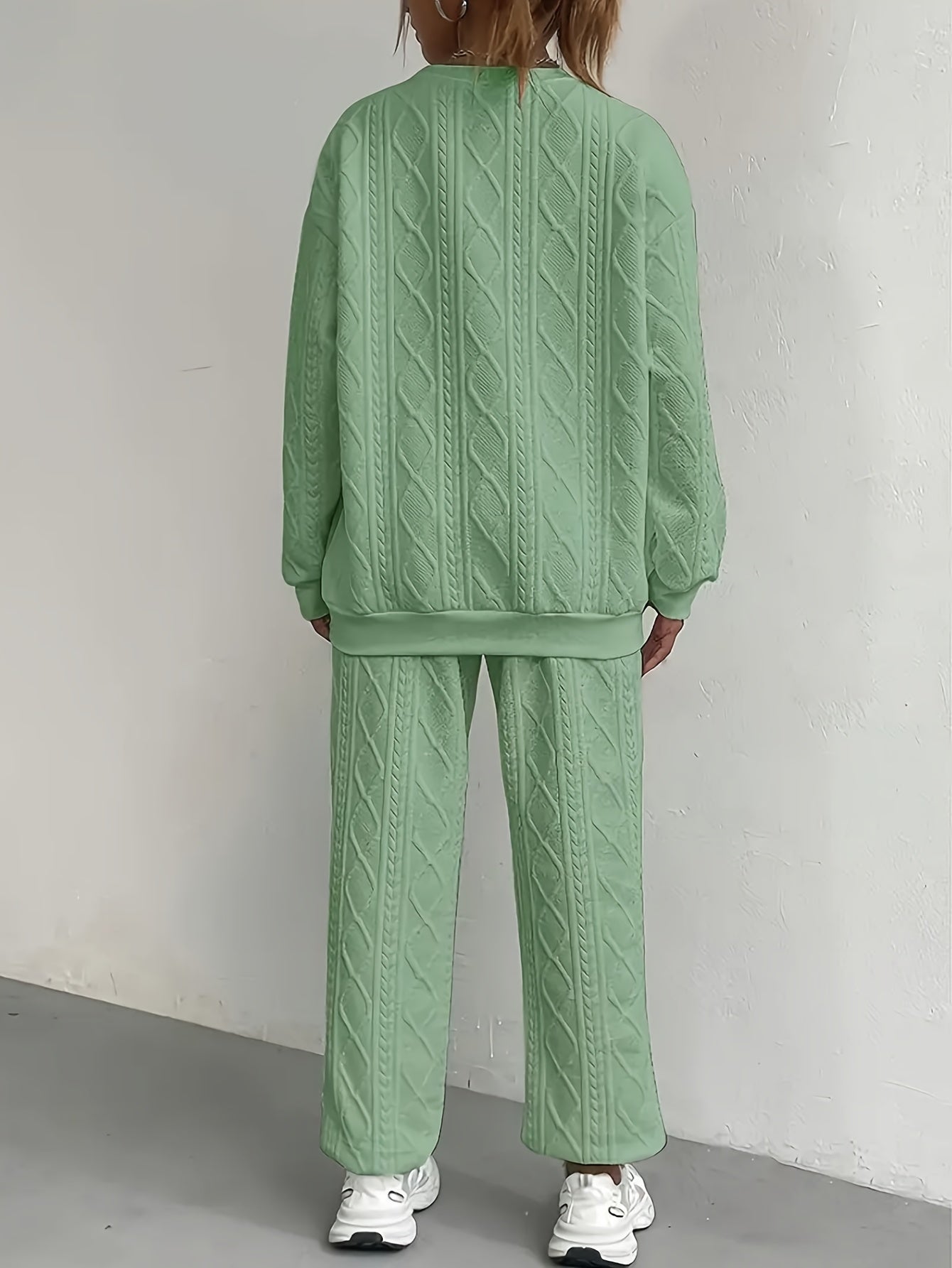 Women's Casual Pullover Two-piece Set, Suitable for Spring And Autumn, Consisting Of A Textured Long-sleeved Top And Jogging Pants