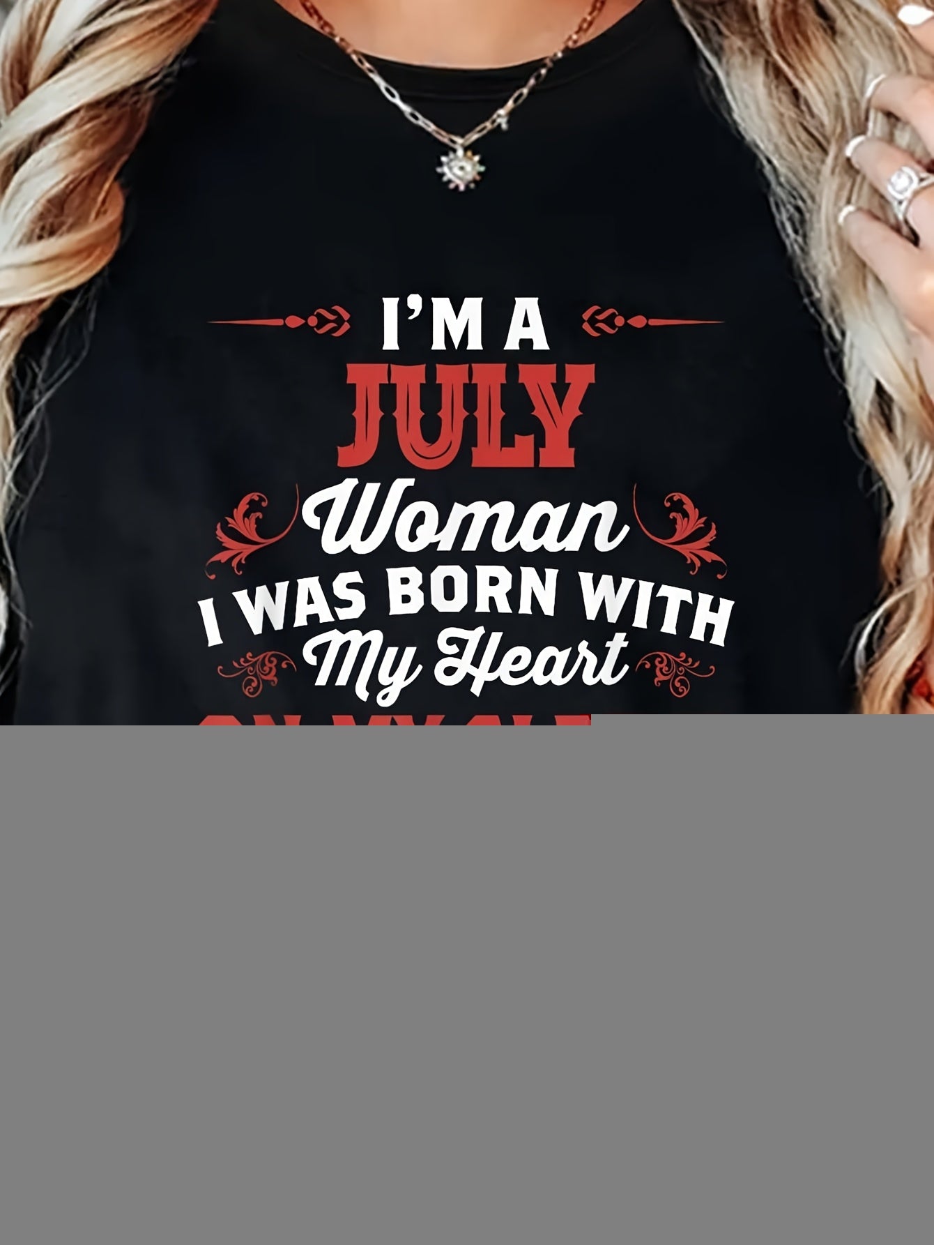 I'M a July Woman Born with Heart Fire in My Soul Sassy Quote Tee Red Lettering Same Style for Men And Women 2026 Summer Short-Sleeved Printed T-Shirt 180G