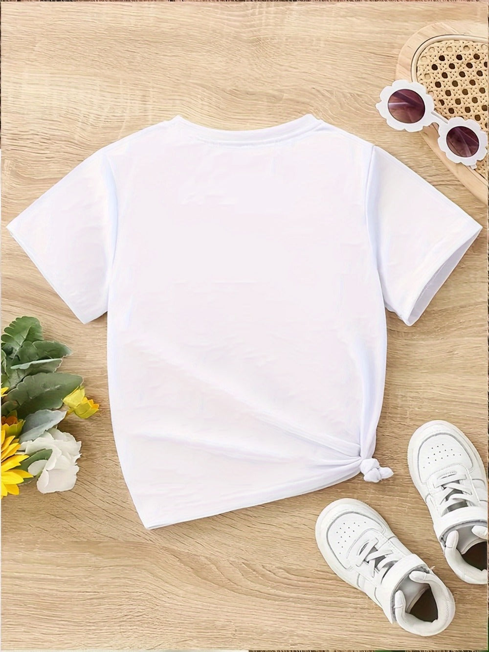 Girls' Cartoon Girl T-Shirt - Short Sleeve