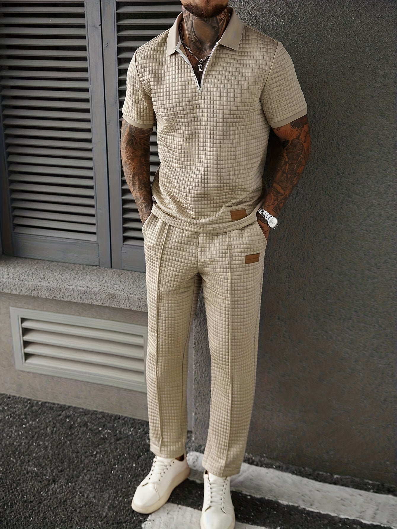 2pcs Men's Summer Commuter Casual Suit: Textured Fabric Half-zip Shirt Paired with Stitched Front Trousers, 2pcs Menswear, Vintage Style, Comfortable Fit.