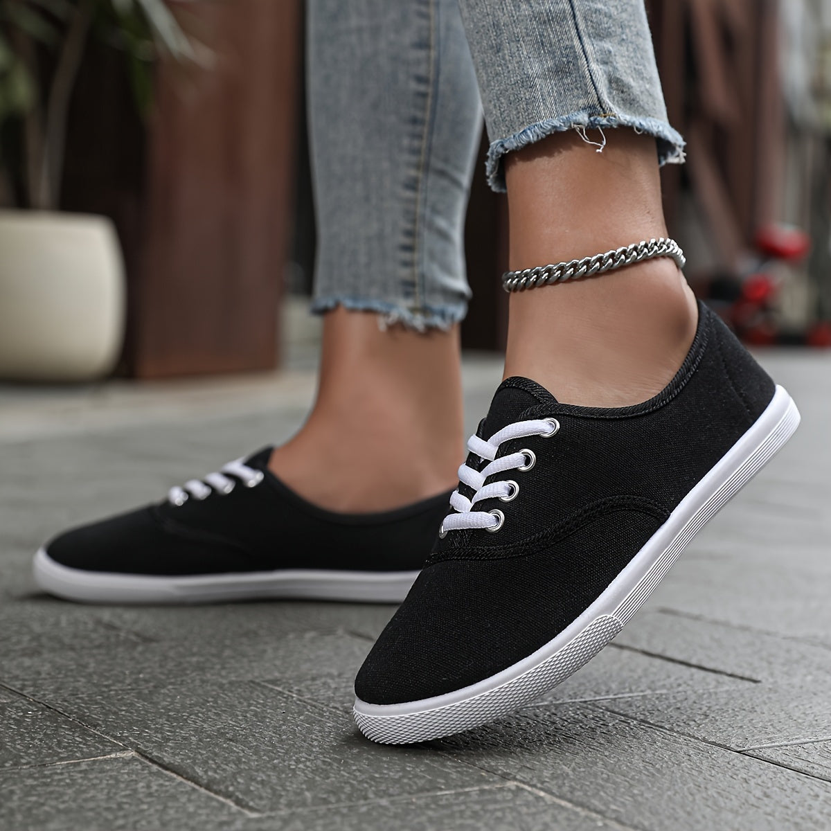 Breathable Casual Shoes Designed for Ladies' Comfortable Travel, Featuring a Lightweight Low-Top Shape with a Soft EVA Outsole for Stable Support, Stylish Style Makes Them Applicable to Many Occasions, Women Shoes