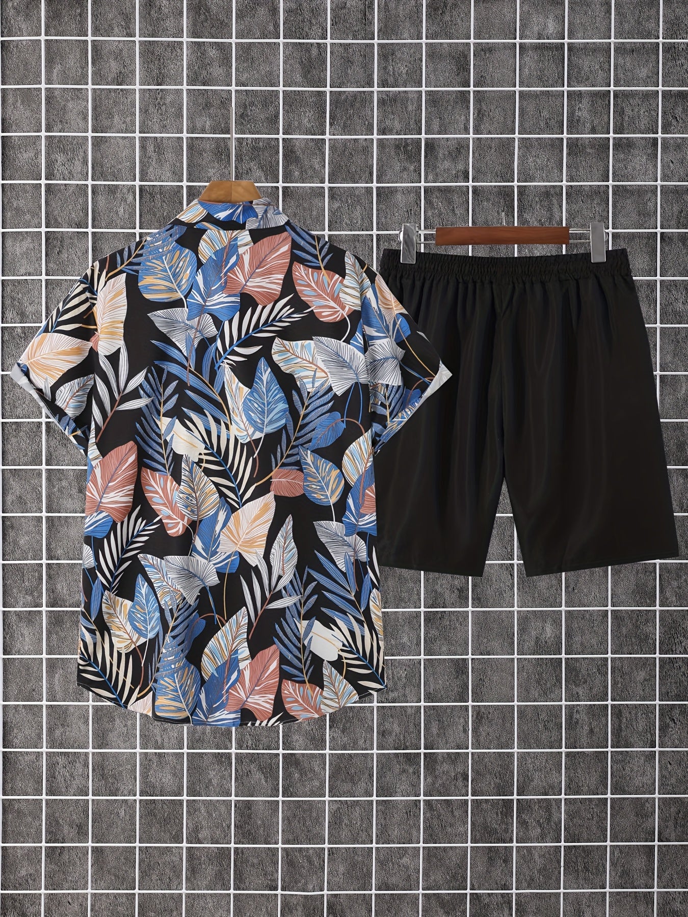 Set of 2pcs: Men'S Summer Short-Sleeve Button-Up Shirt And Shorts.